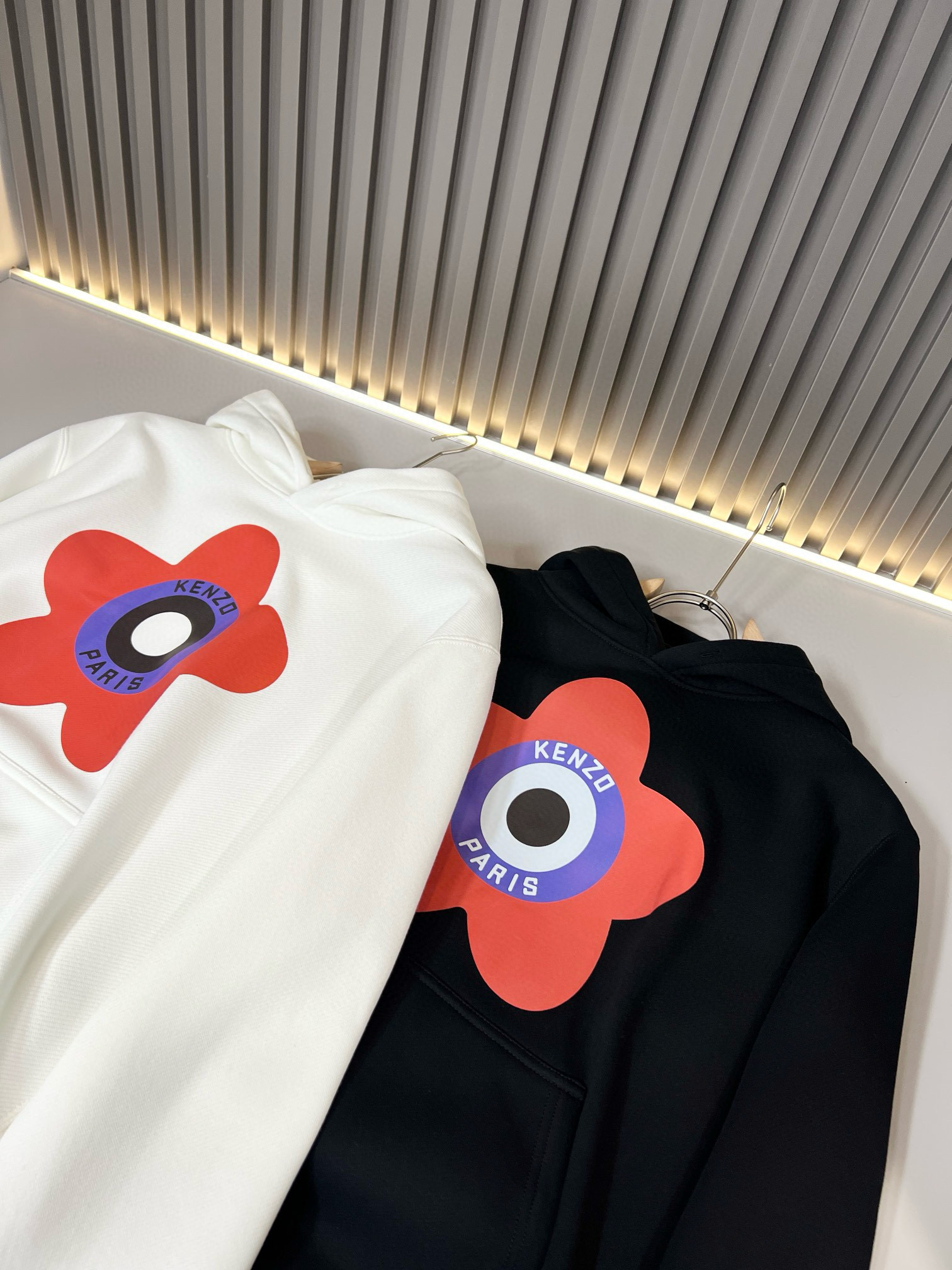 Digital Printed Pure Cotton Clothing in Black and White, Various Sizes Available - 图片 6