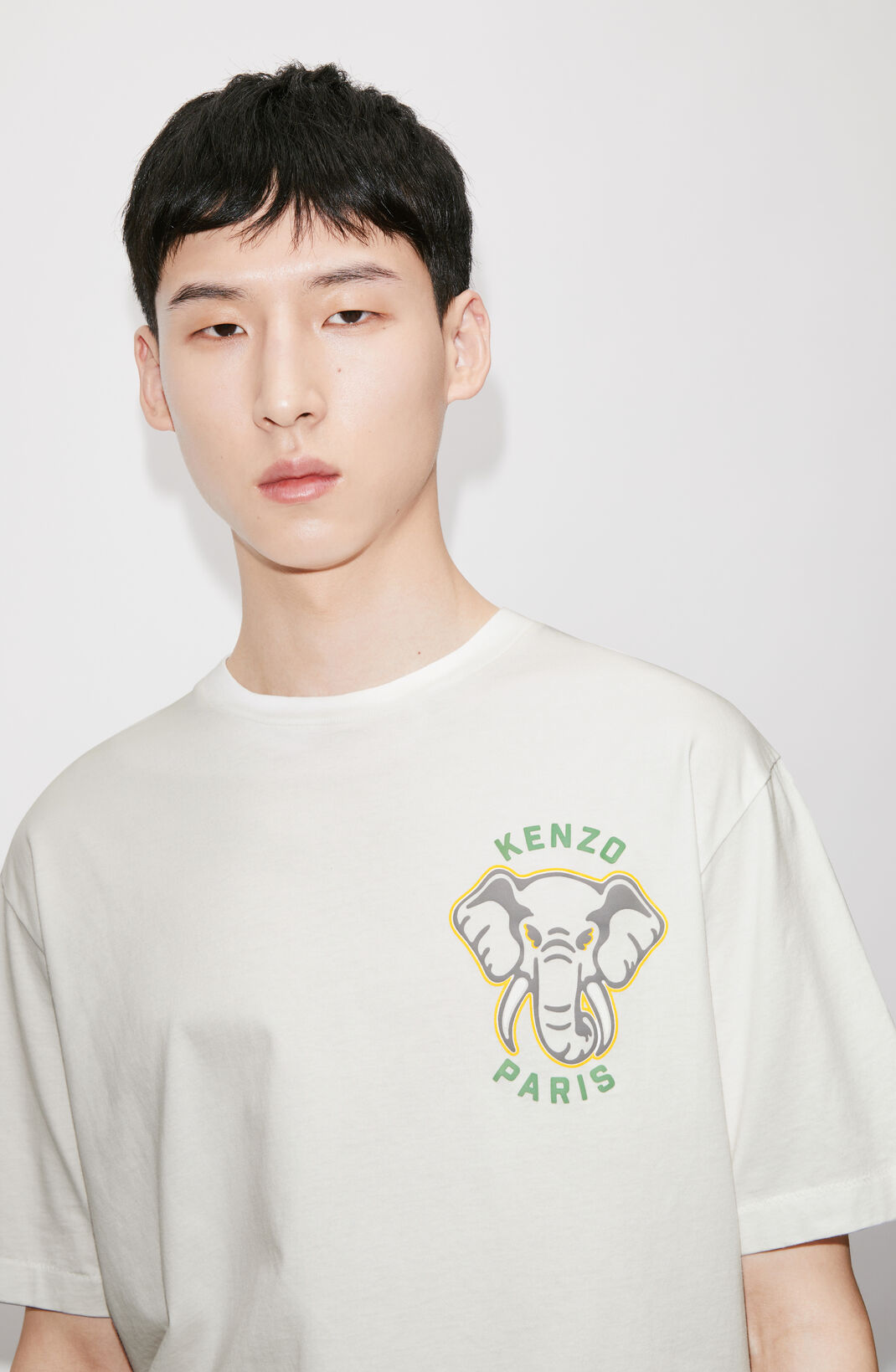 高田贤三 (Kenzo) 大学丛林队大象小LOGO 颜色：黑色 白色 杏色 藏蓝色 尺码：M L XL XXL 三标齐 款号：K45