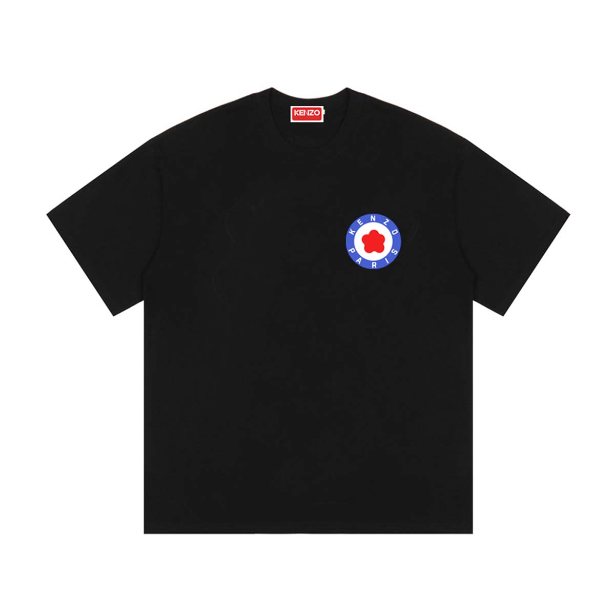 KENZO SS23图案印花宽松短袖T恤 这款T恤饰有 KENZO Target..图案.其风格灵感来自英国谁人乐队和流行艺术运动.不同色彩从花瓣移至花所产生的错靶效果 颜色：黑色 藏蓝色 白色 尺码：M L XL XXL 三标齐 款号：…