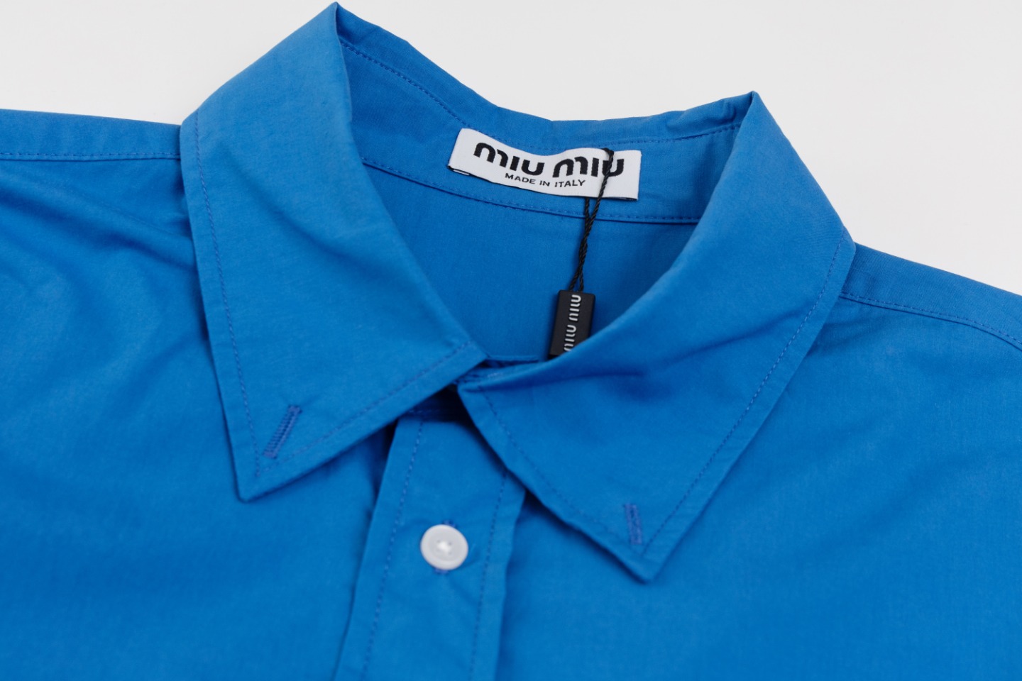 “288DB Handbags: Miu Miu Blue Thin Shirt in Various Sizes” - 图片 4