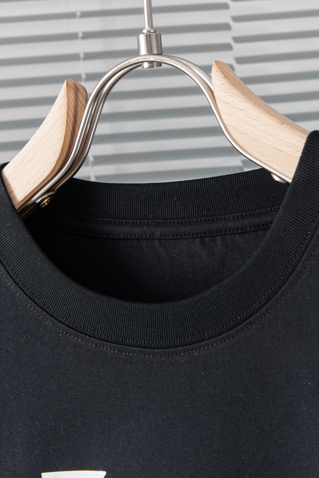 New#L1️LV2024SS圆领短袖T恤客供进口双纱精梳棉面料以天然植物纤维提炼出来手感柔软穿着舒适完