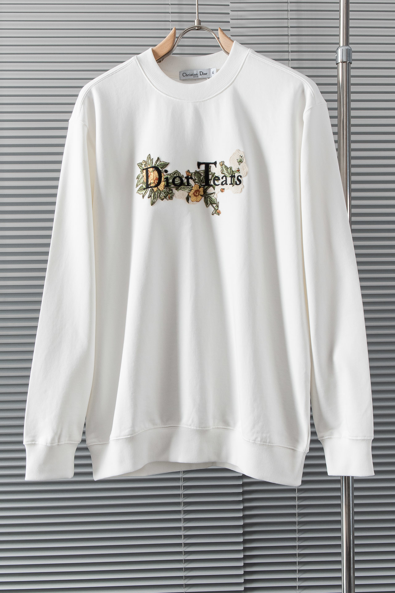 New#!!!Dior秋冬新款男士圆领长袖卫衣#这款卫衣采用100%棉为你带来极致的温暖体验它可直接贴身