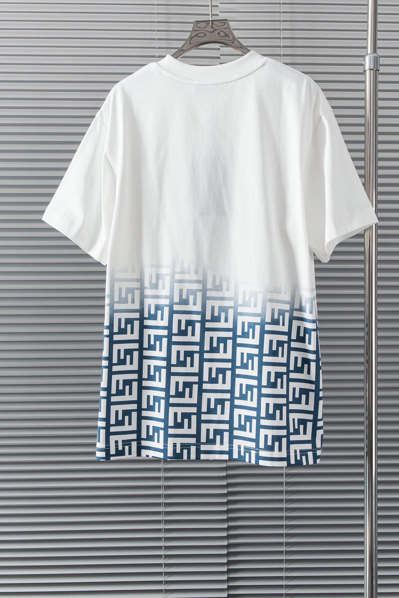 New#芬迪FENDI**2024SS春夏圆领短袖T恤贸易公司订单进口双纱精梳棉面料以天然植物纤维提炼出