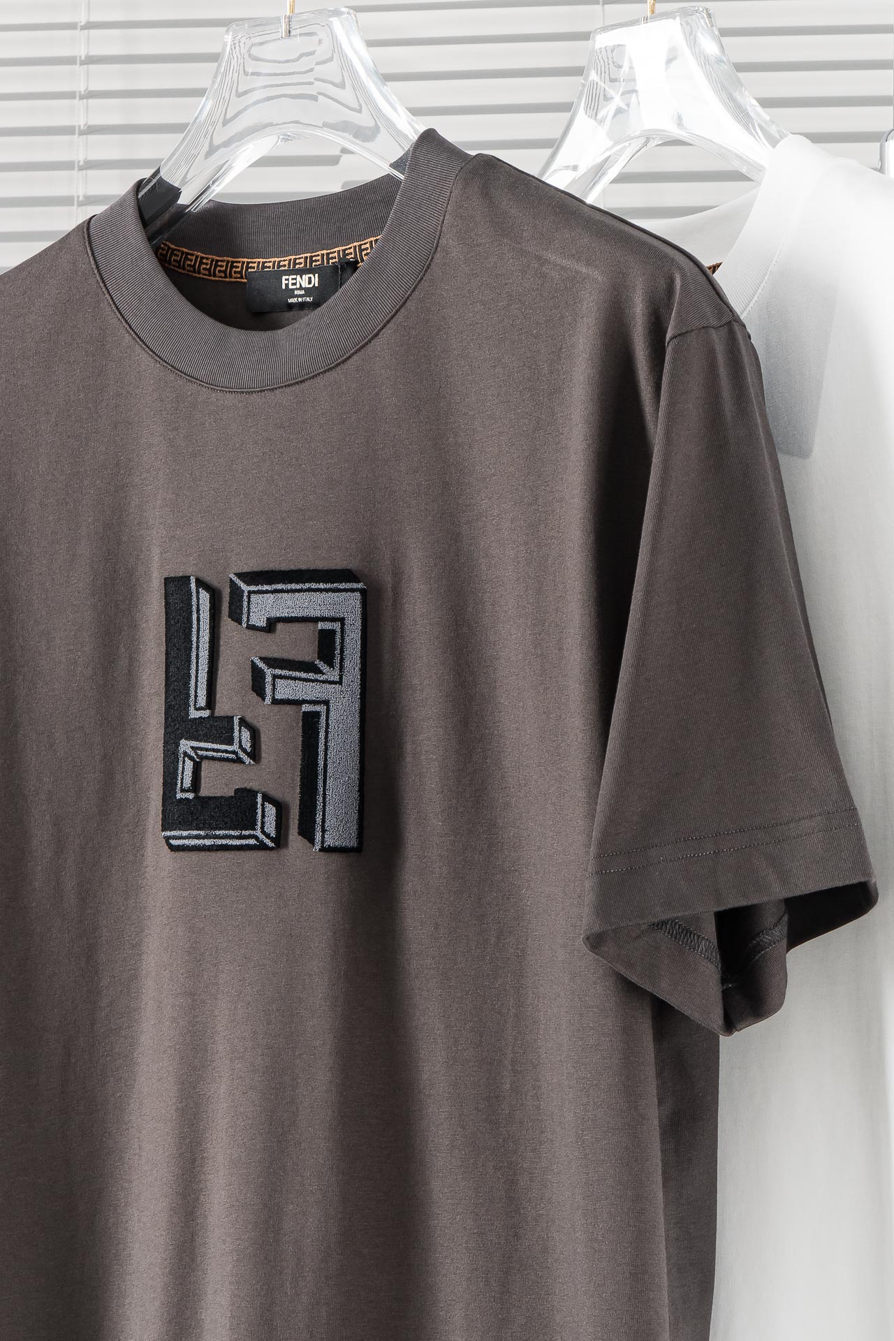 New#FENDI2024SS圆领短袖T恤客供进口100%棉面料以天然植物纤维提炼出来手感柔软穿着舒适完