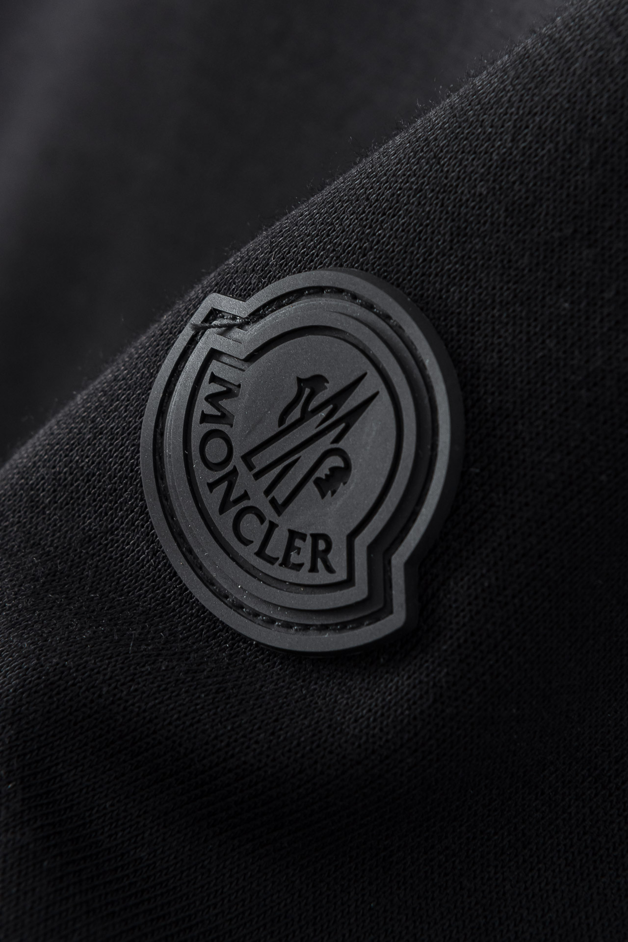 New#️MONCLER2024//秋冬空气层休闲袖针织夹克外套#进口定织空气层面料超细腻支数高触感尤为