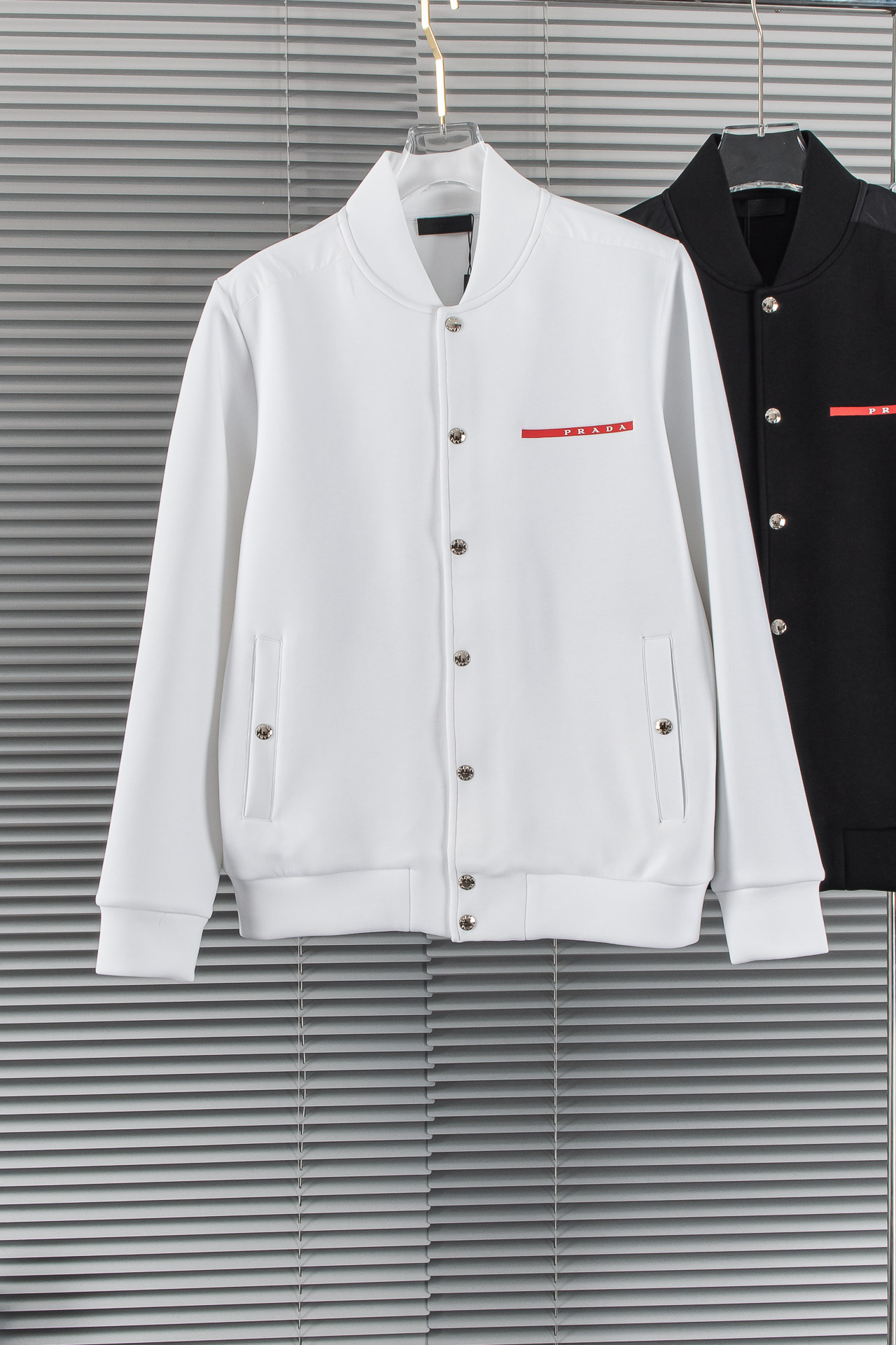 New# 。PR** ADA 普*达 2025//连帽休闲太空棉夹克外套# 面料:棉➕聚酯纤维➕氨纶混纺