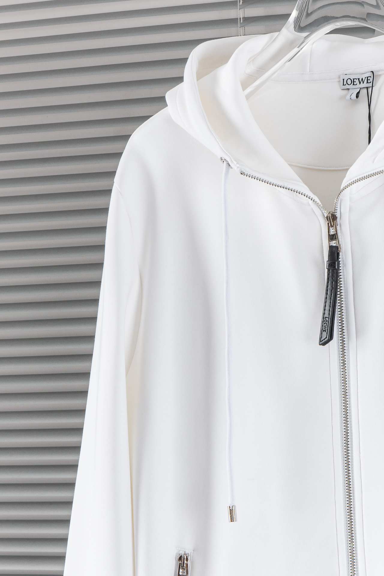 New# 。 LOE** WE 罗*威 2025//连帽休闲太空棉夹克外套# 主料:棉、聚酯纤维、氨纶混