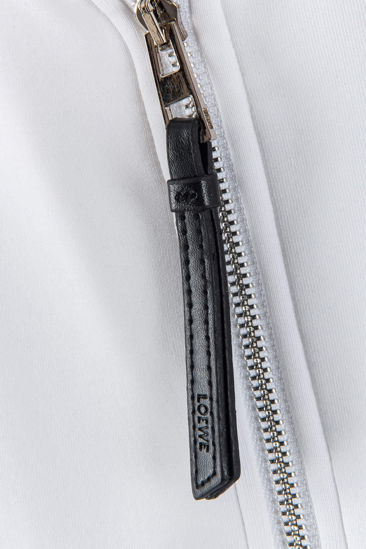 New# 。 LOE** WE 罗*威 2025//连帽休闲太空棉夹克外套# 主料:棉、聚酯纤维、氨纶混