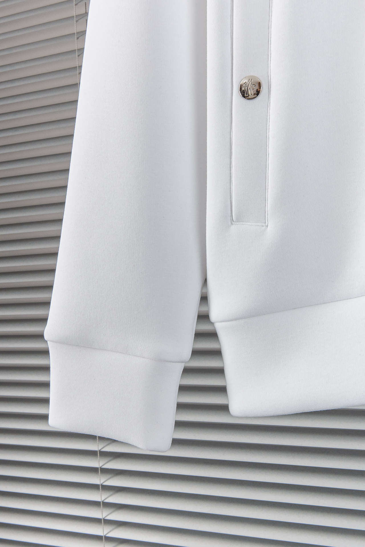 New# 。 MONC** LER 蒙口2025//连帽休闲太空棉夹克外套# 面料:棉➕聚酯纤维➕氨纶混