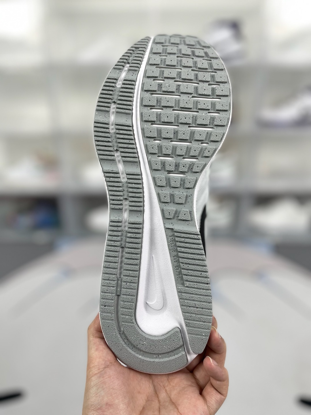Nike Run Swift 3 Running Shoes - Men's Low Top Cushioned Sneakers 7 o 1hqt1b3ga11voru910v41g551efm5