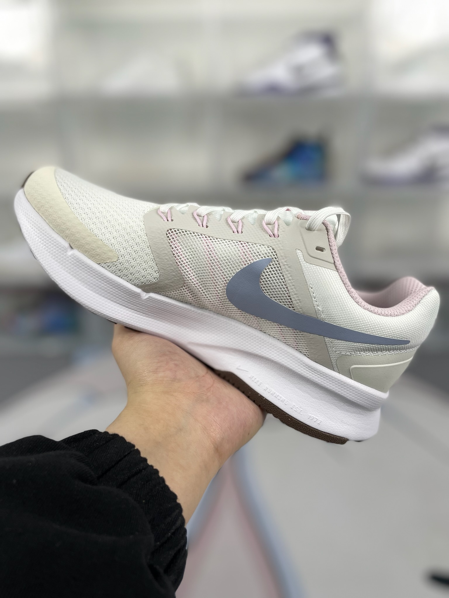 Nike Run Swift 3 Women's Running Shoes - Cushioning, Breathable, Durable 3 o 1hrf02f1m13i2pn51et31mlr1mjt1