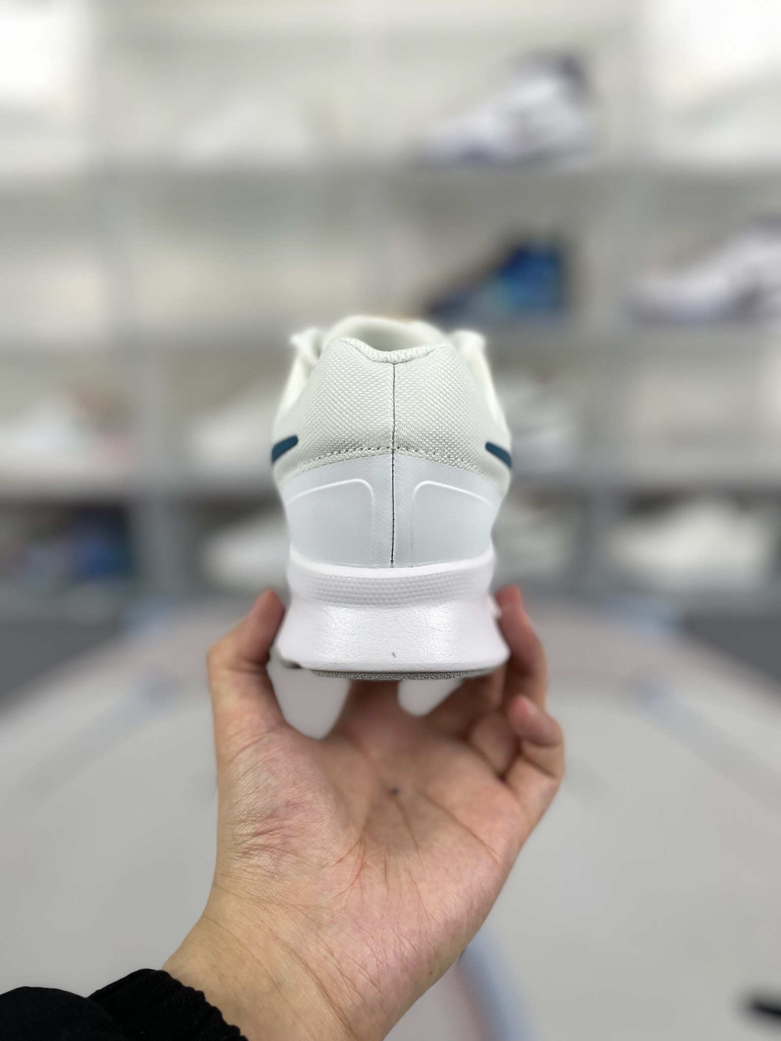 Nike Run Swift 3 Women's Running Shoes - White, Breathable, and Comfortable 3 o 1hrf02opn16hqfiu1f4g1e2317fe2