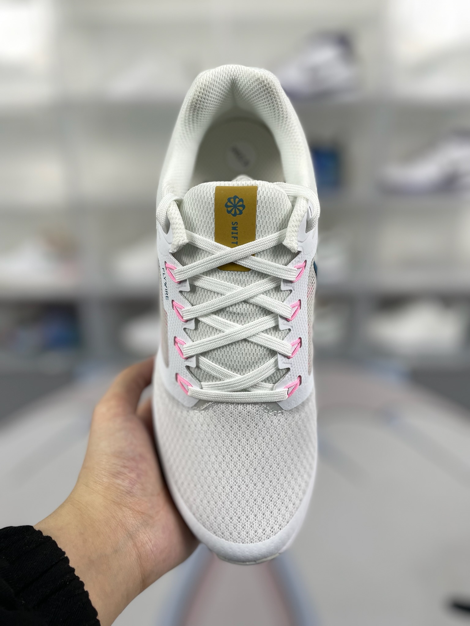Nike Run Swift 3 Women's Running Shoes - White, Breathable, and Comfortable 4 o 1hrf02opo154oqvt189b1hb8k0j3