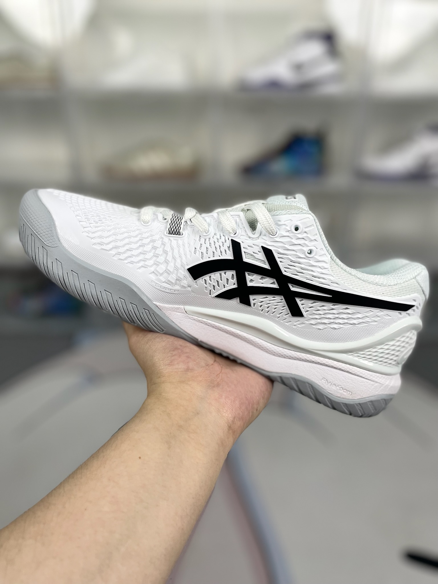 Asics Gel-Resolution 9 White/Black Tennis Shoes - Durable, Breathable, Comfortable 3 o 1hta3imm31m2r114813f1m42bhr1
