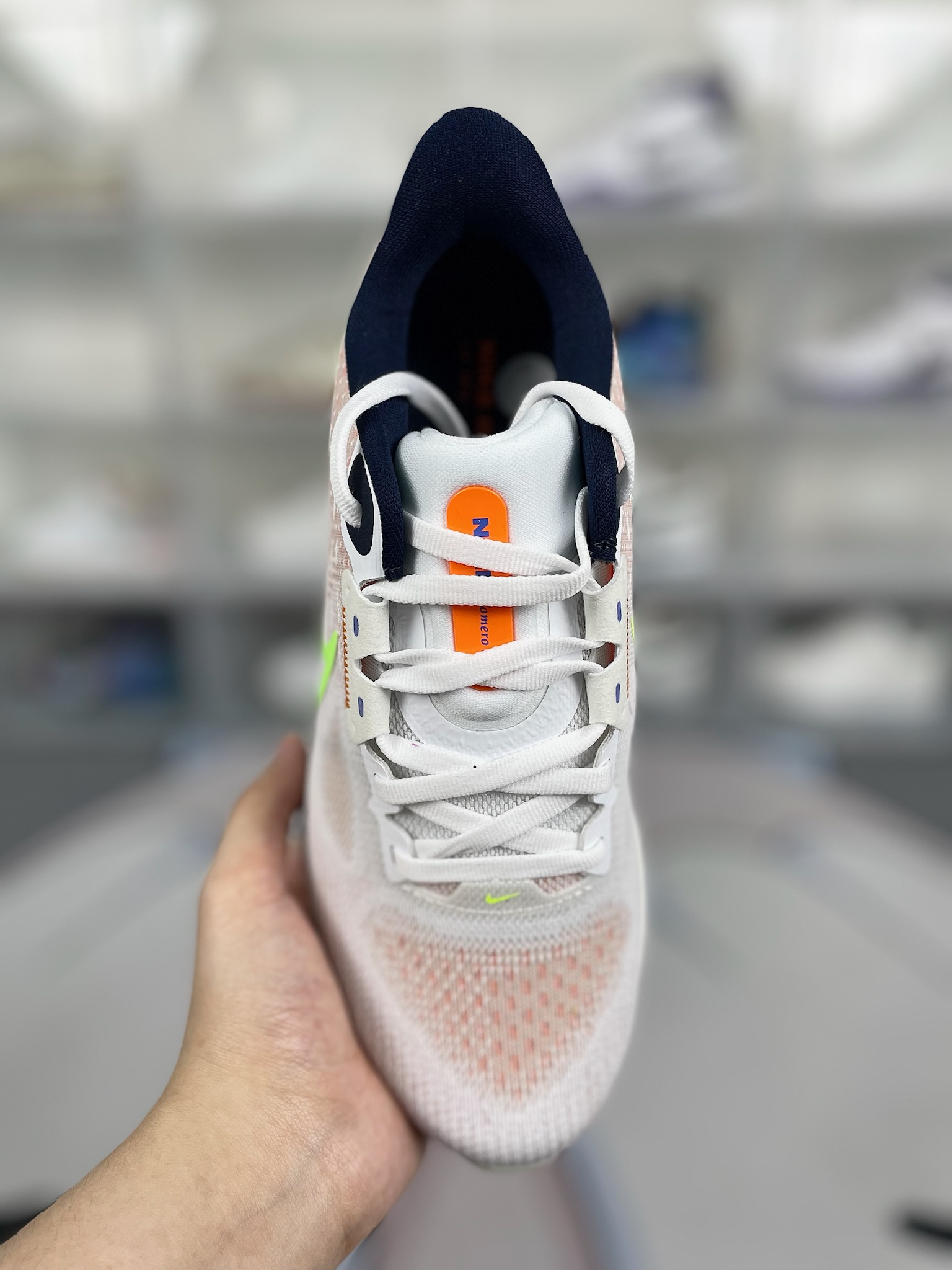 Nike Air Zoom Vomero 17 Running Shoes - White/Orange/Green, Breathable & Durable 5 o 1htd286t027ti621v5a1kbb1bgj3