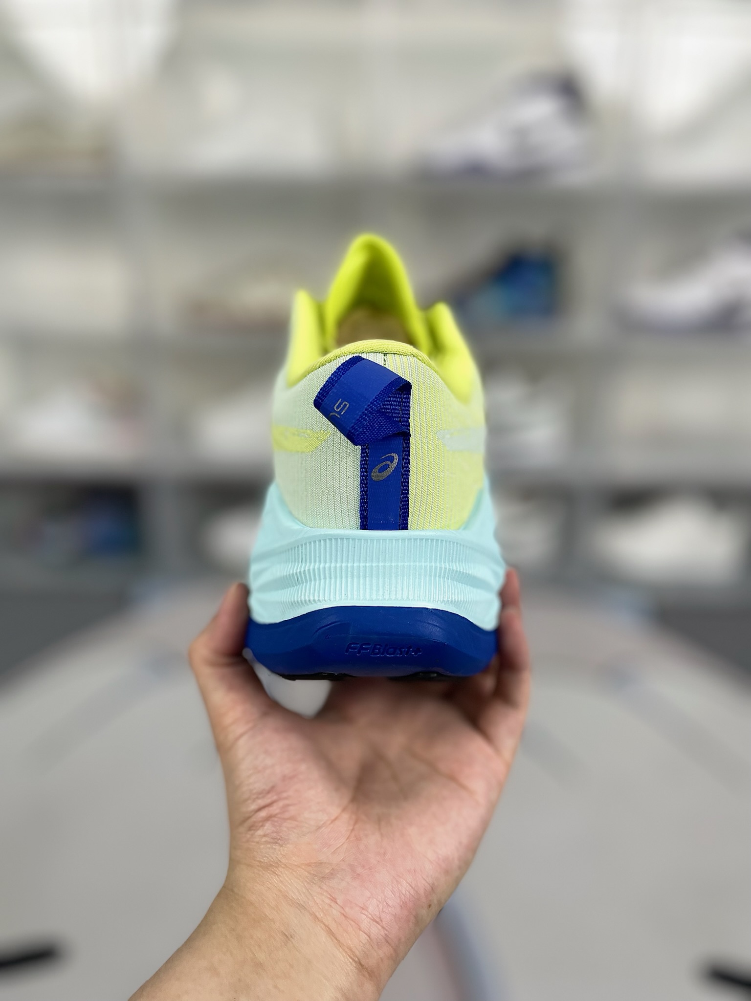 Asics Superblast Running Shoes - Comfort, Cushioning, and Breathable Design 3 o 1htfc1jptrv71crg1hd61d4n1g382
