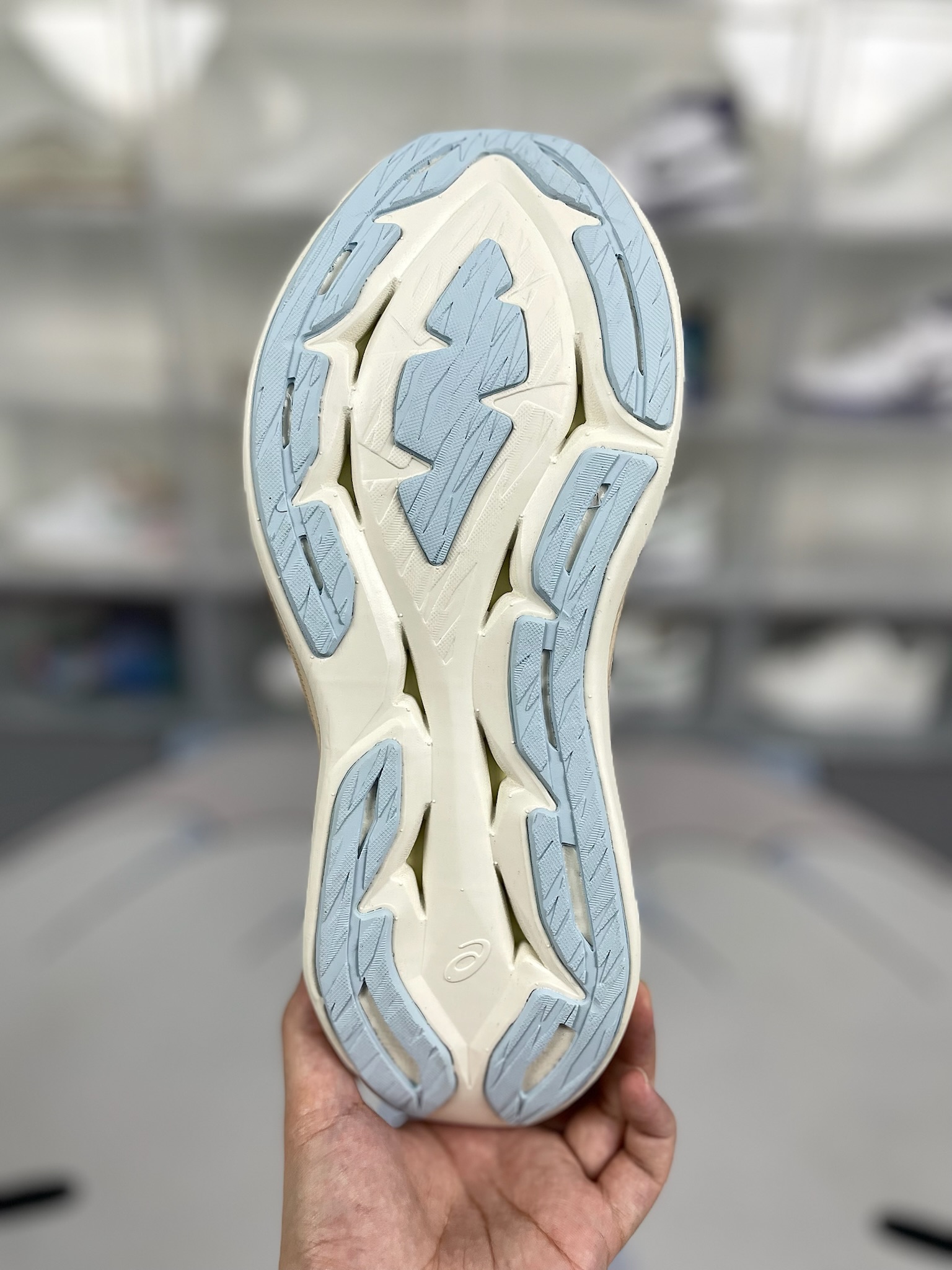 Asics Superblast Running Shoes - Lightweight, Breathable, and Durable 7 o 1hti3mvon1s951hir3dluqc1kve5