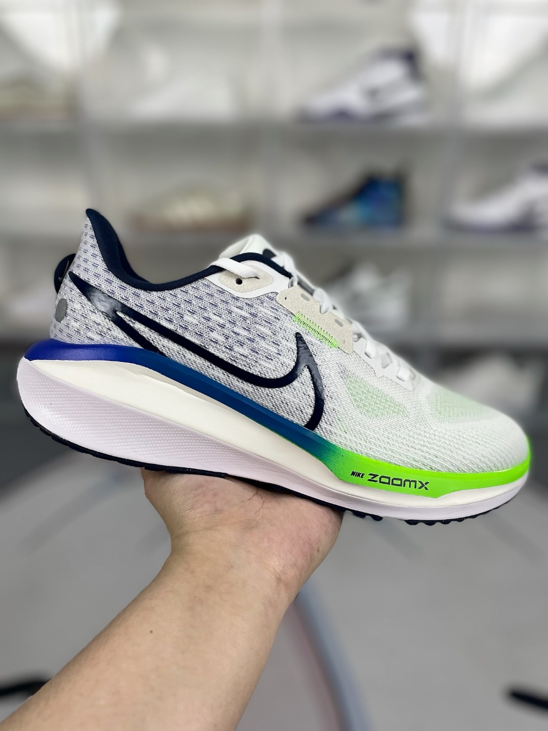 Nike Air Zoom Vomero 17 Running Shoes - Comfort, Durability, and Style 2 o 1hv2perbdgf1omf1kbu7l0ipe0