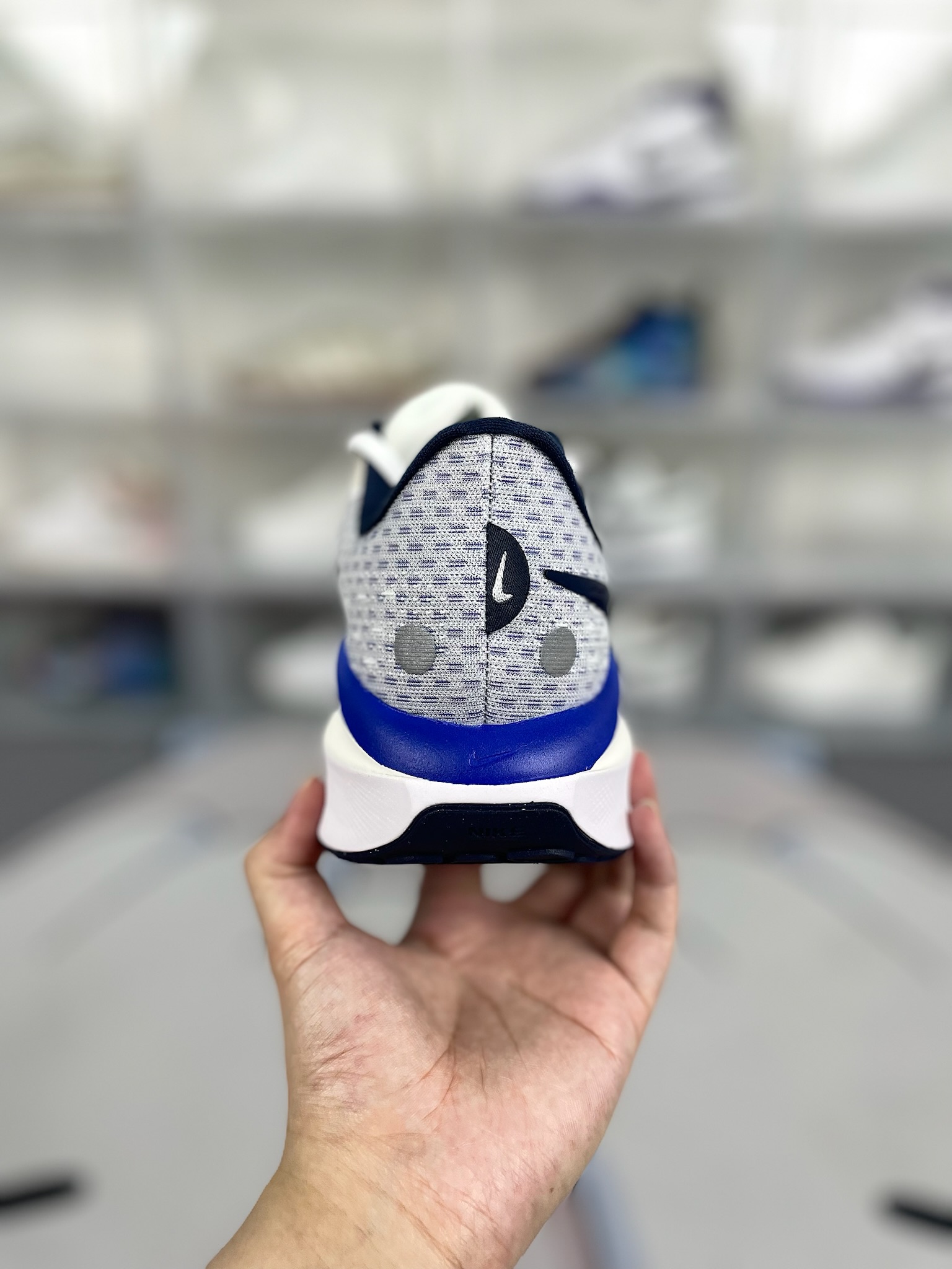 Nike Air Zoom Vomero 17 Running Shoes - Comfort, Durability, and Style 4 o 1hv2perbepp41bi6186j1vj6dee2
