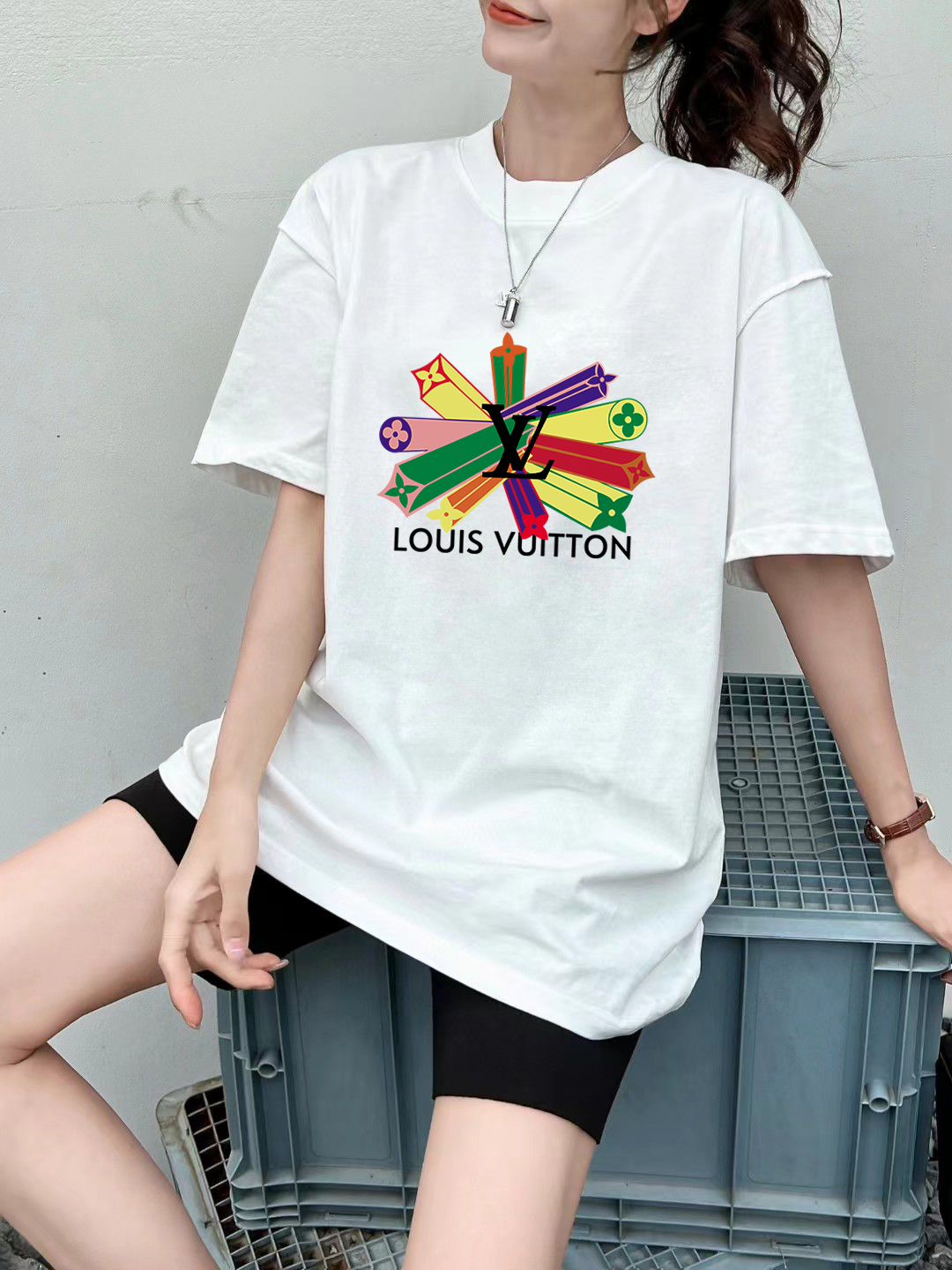 Louis Vuitton 2024FW Short Sleeve T-Shirt With LV Letter Print 10 o 1i3g75fkf1bjt75ubji1r6b15693