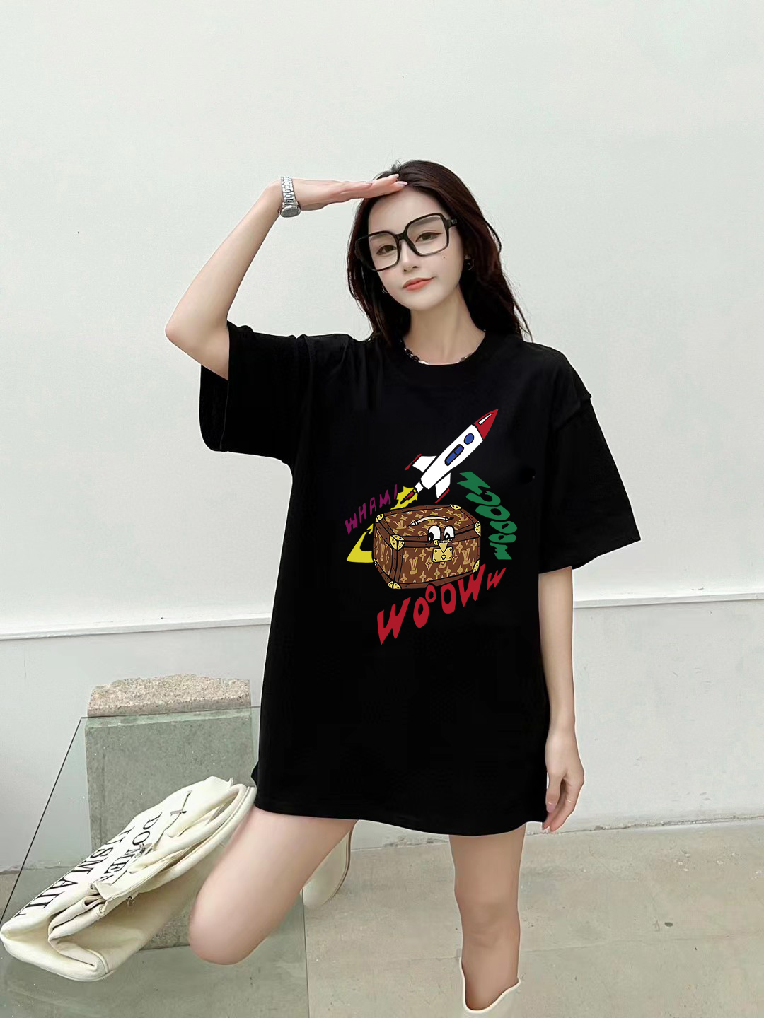 Louis Vuitton 2025FW Graphic Print Cotton T-Shirt, Unisex Style 11 o 1i3iamdcr1k2i13q812168npo5u4