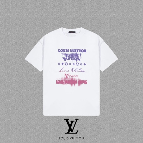Louis Vuitton T-shirt Imprimé Logo, Collection Printemps/Été 2025, Unisexe 1 Louis Vuitton T-shirt Imprimé Logo, Collection Printemps/Été 2025, Unisexe