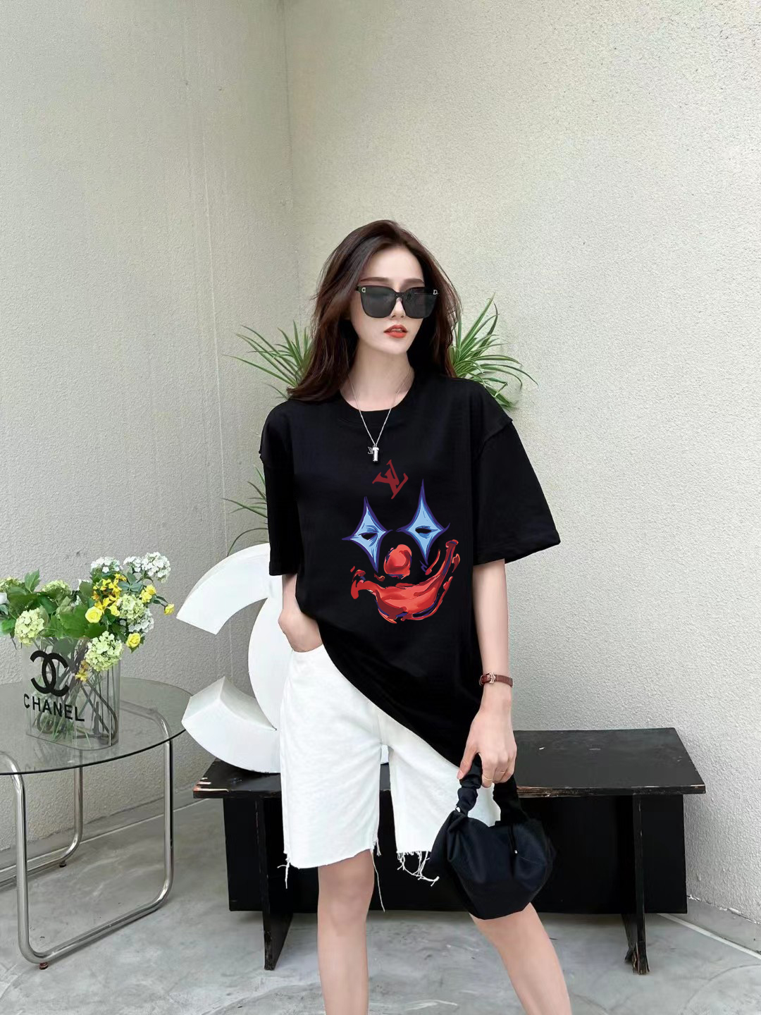 Louis Vuitton 2025FW Clown Print Cotton T-Shirt, Unisex Style 10 o 1i3if5v6s1dit8vhhmno524ap3
