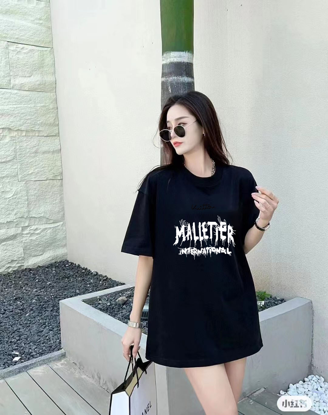 Louis Vuitton 2025FW 'Malletter' Graphic Print Short Sleeve T-Shirt 9 o 1i3nqk0lh1t6k8v415qm1ifahfj3