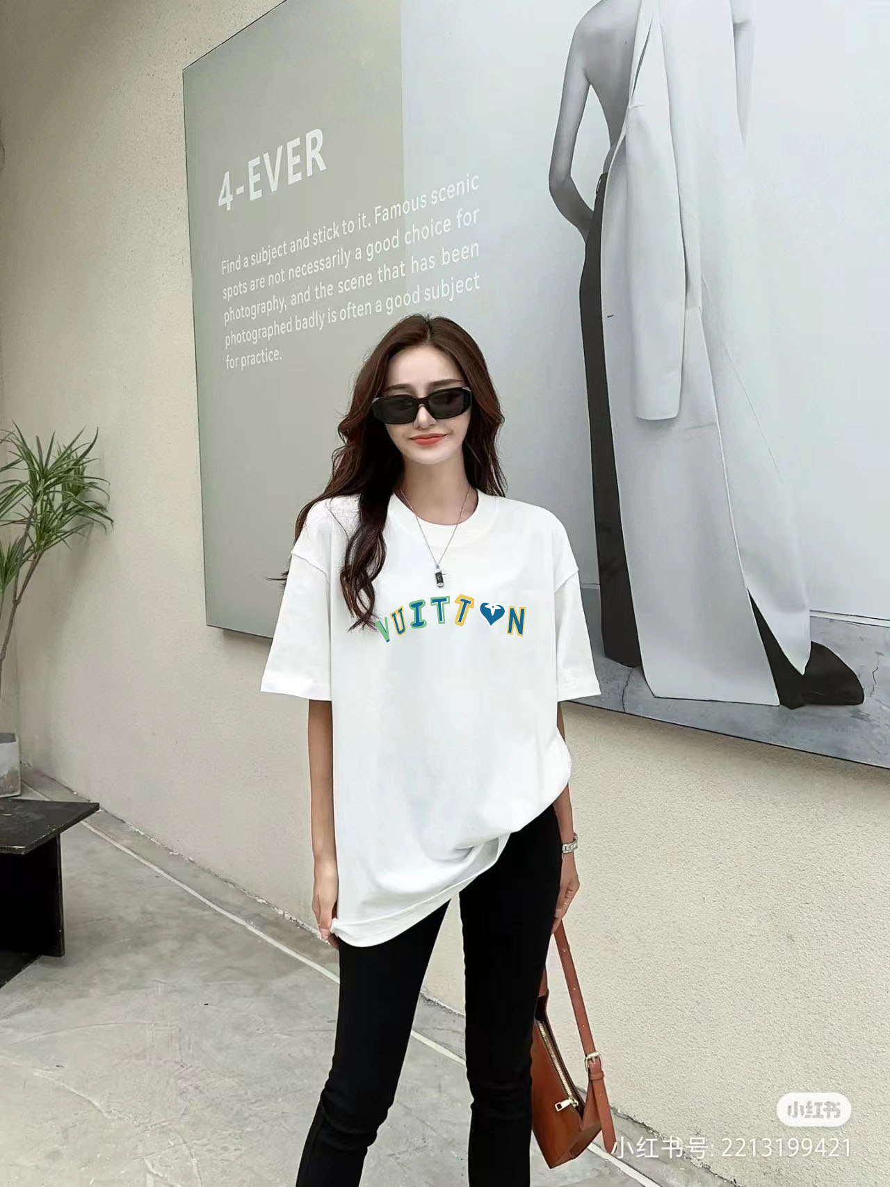 Louis Vuitton 2025FW Short Sleeve T-Shirt with LV Letter Print 10 o 1i3ntsq96dlr9l31lur54c1p4v4