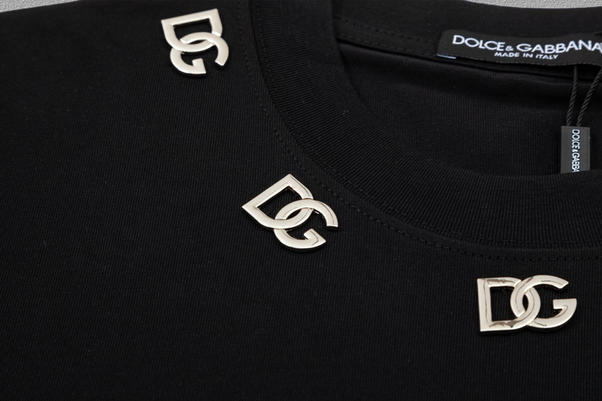 2024FW Classic Metal Letters Short Sleeve T-shirts in Heavy-Pound Fabric. - 图片 7