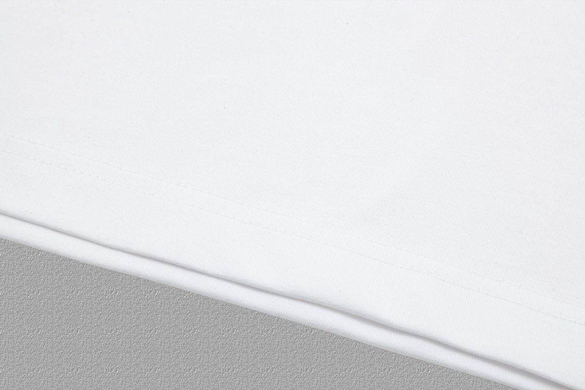 2024FW High-End Short Sleeve T-Shirts with Classic Metal Letters in Black and White - 图片 8