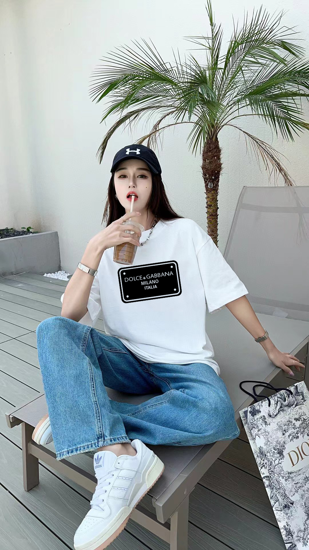 High-End 2025FW Short Sleeve T-Shirts with Logo Thickboard and Heavy-Pound Fabric - 图片 8