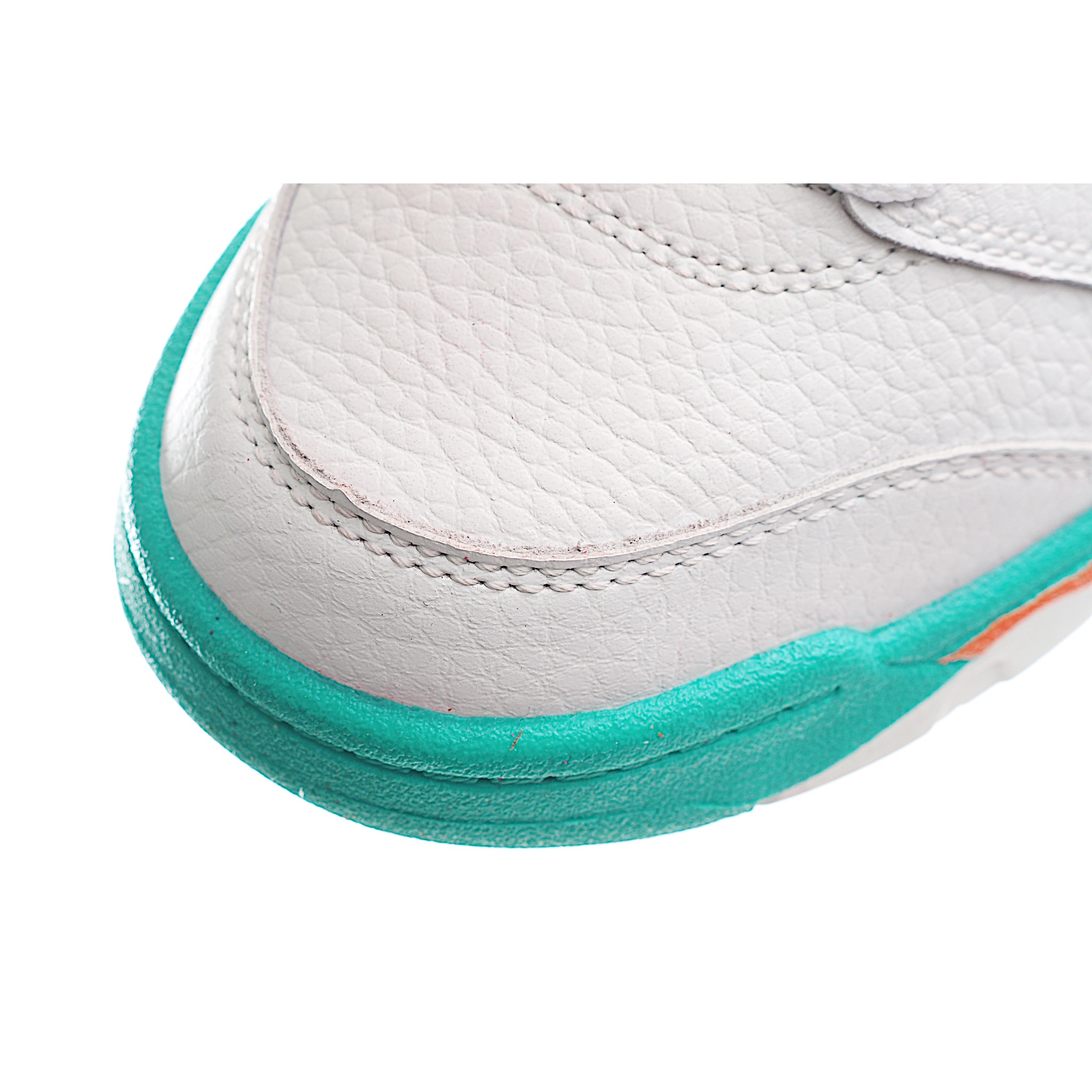 图片[7]-乔5 AJ 5代系带篮球气垫童鞋28-35 该鞋款属于篮球文化鞋，设计强度不足以支撑在进行篮球运动时穿着使用，缓震鞋口和人字形鞋底防滑，鞋面采用牛皮革、橡塑材料等多种材料拼接（缝/车线）而成-选品中心