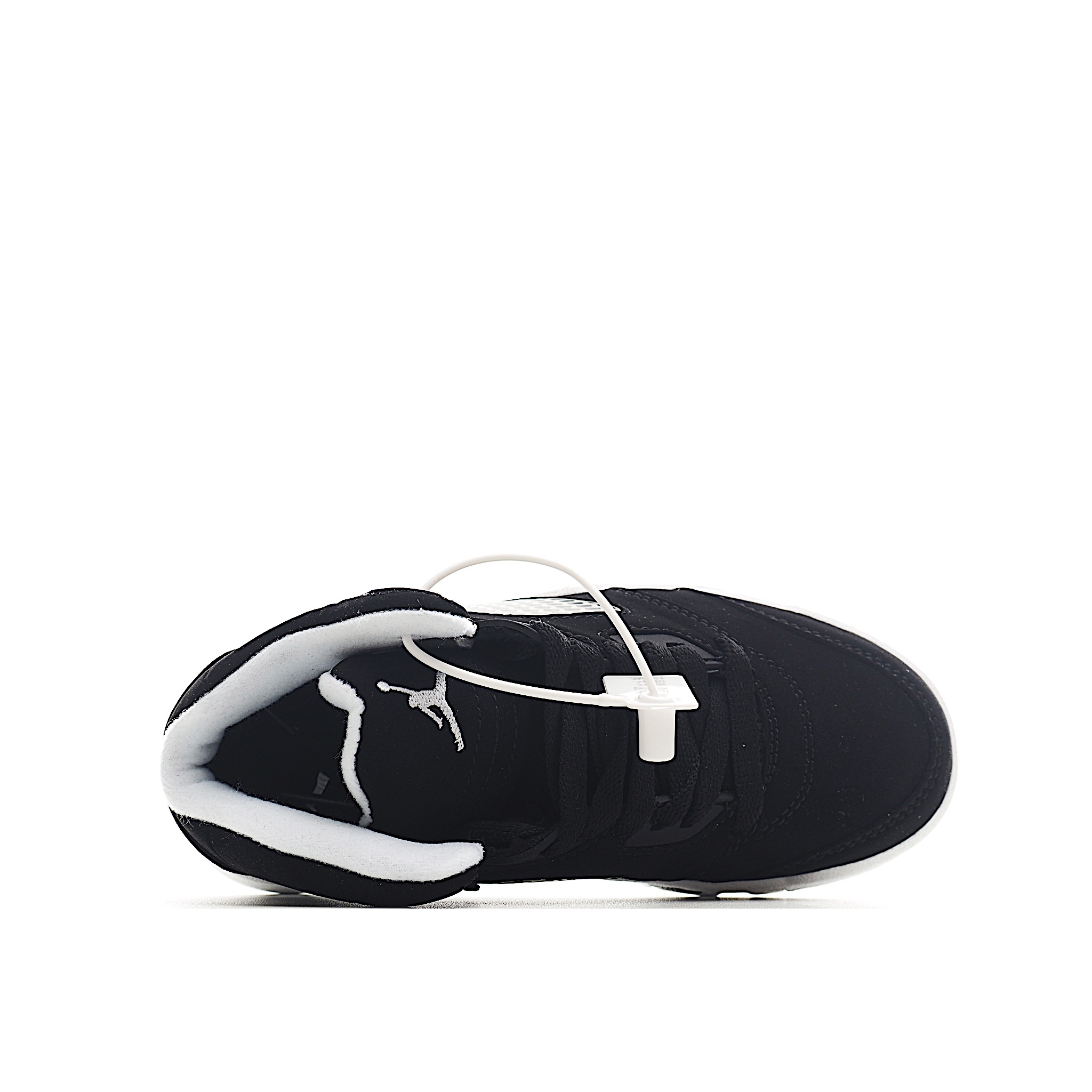 图片[4]-乔5 AJ 5代系带篮球气垫童鞋28-35 该鞋款属于篮球文化鞋，设计以支撑在进行篮球运动时穿着使用，缓震鞋口和人字形鞋底防滑，鞋面采用牛皮革、橡塑材料等多种材料拼接（缝/车线）而成-选品中心