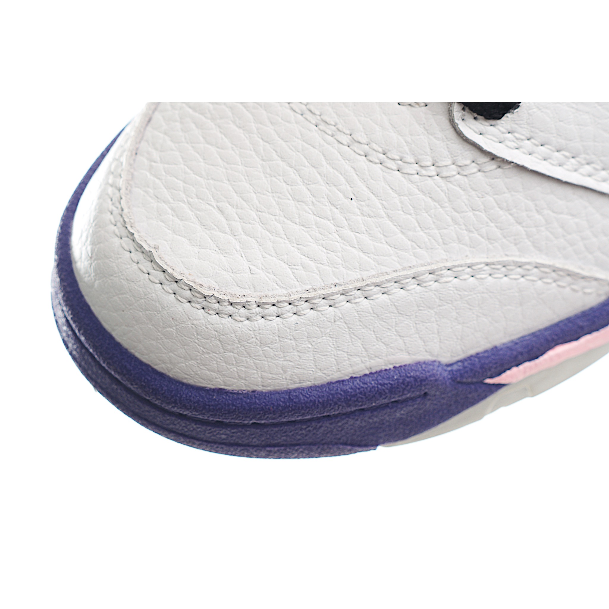 图片[7]-乔5 AJ 5代系带篮球气垫童鞋28-35 该鞋款属于篮球文化鞋，设计以支撑在进行篮球运动时穿着使用，缓震鞋口和人字形鞋底防滑，鞋面采用牛皮革、橡塑材料等多种材料拼接（缝/车线）而成-选品中心