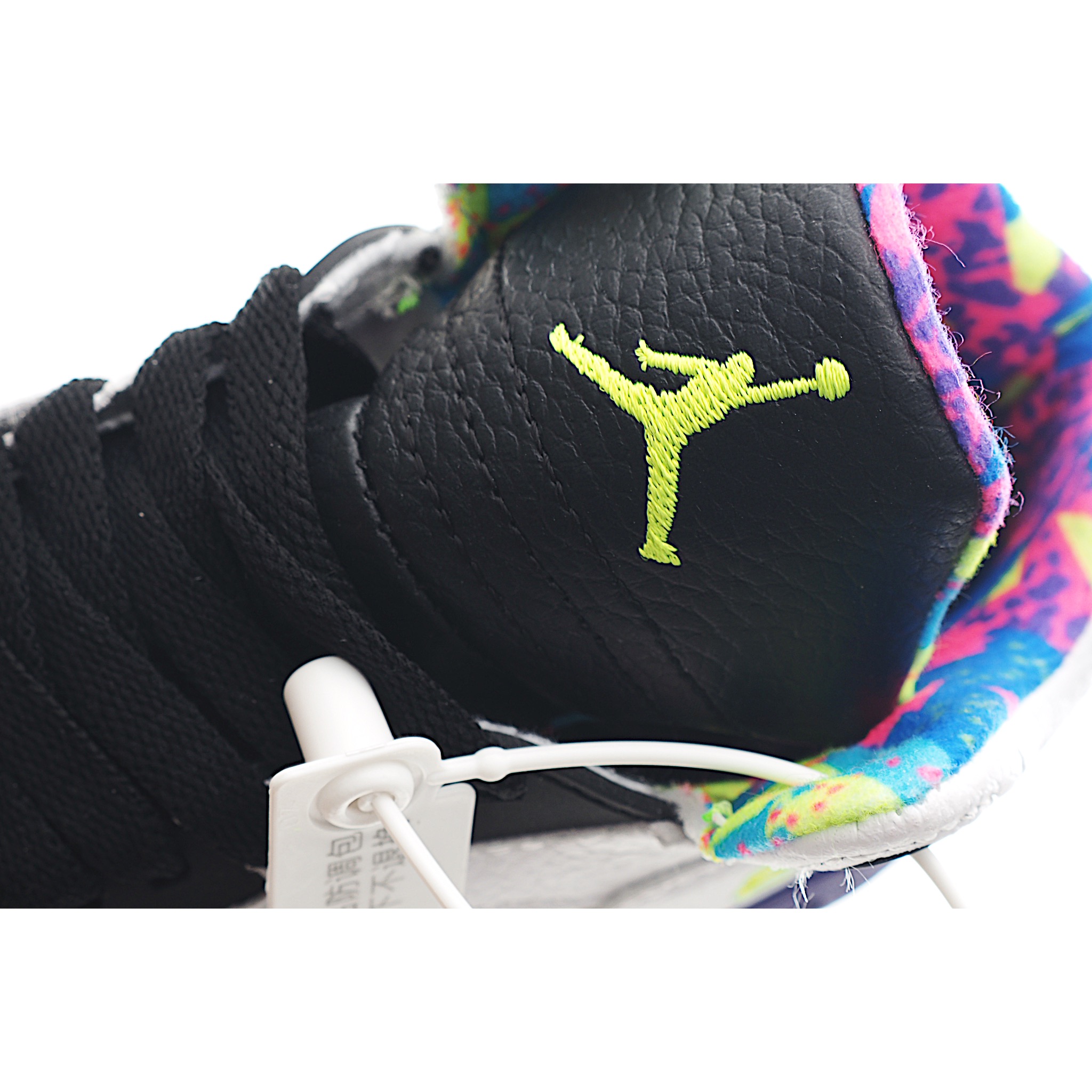 图片[8]-乔5 AJ 5代系带篮球气垫童鞋28-35 该鞋款属于篮球文化鞋，设计以支撑在进行篮球运动时穿着使用，缓震鞋口和人字形鞋底防滑，鞋面采用牛皮革、橡塑材料等多种材料拼接（缝/车线）而成-选品中心