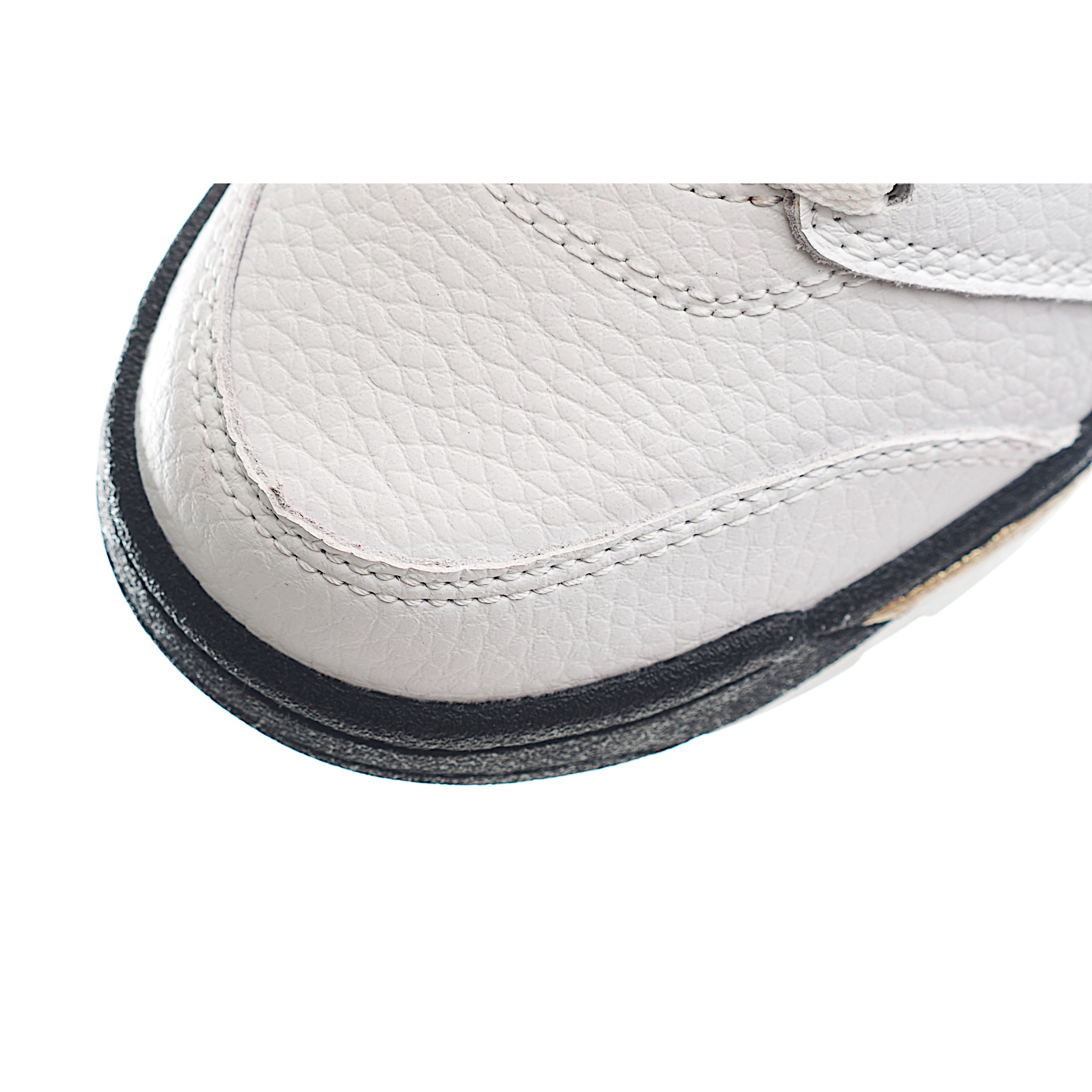 图片[7]-乔5 AJ 5代系带篮球气垫童鞋28-35 该鞋款属于篮球文化鞋，设计以支撑在进行篮球运动时穿着使用，缓震鞋口和人字形鞋底防滑，鞋面采用牛皮革、橡塑材料等多种材料拼接（缝/车线）而成-选品中心