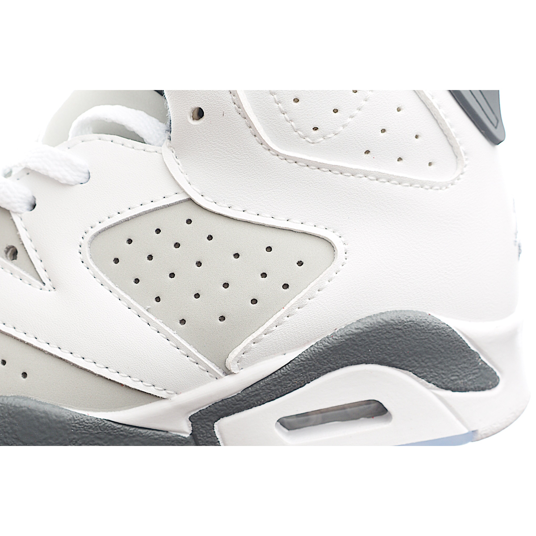 图片[9]-AJ 6代乔六高帮篮球气垫童鞋28-35 AJ 6 复刻大童运动童鞋采用优质鞋面，承袭令其享誉盛名的经典外观设计。穿孔设计，为孩子提供透气舒适的运动体验。-选品中心