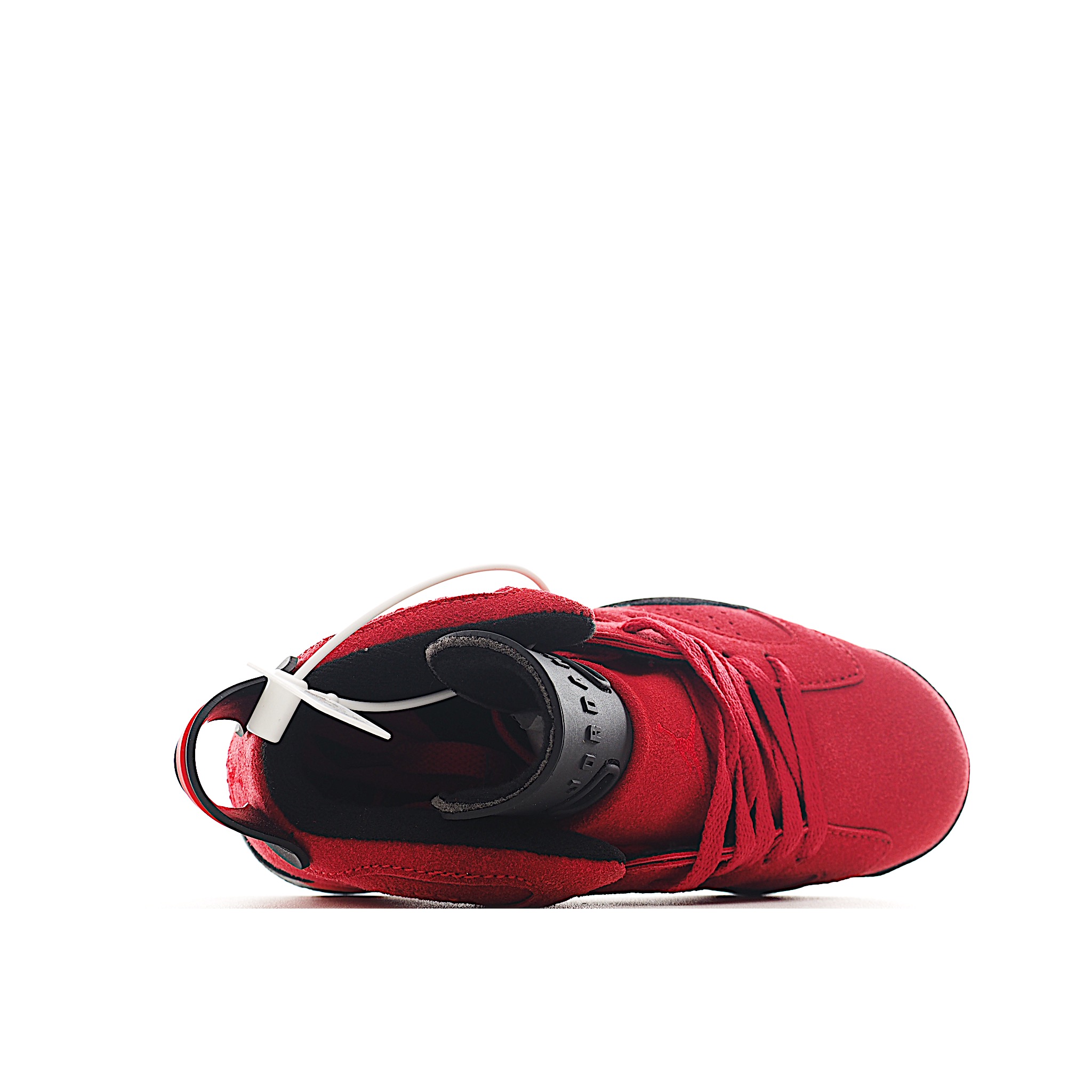 图片[4]-AJ 6代乔六高帮篮球气垫童鞋28-35 AJ 6 复刻大童运动童鞋采用优质鞋面，承袭令其享誉盛名的经典外观设计。穿孔设计，为孩子提供透气舒适的运动体验。-选品中心