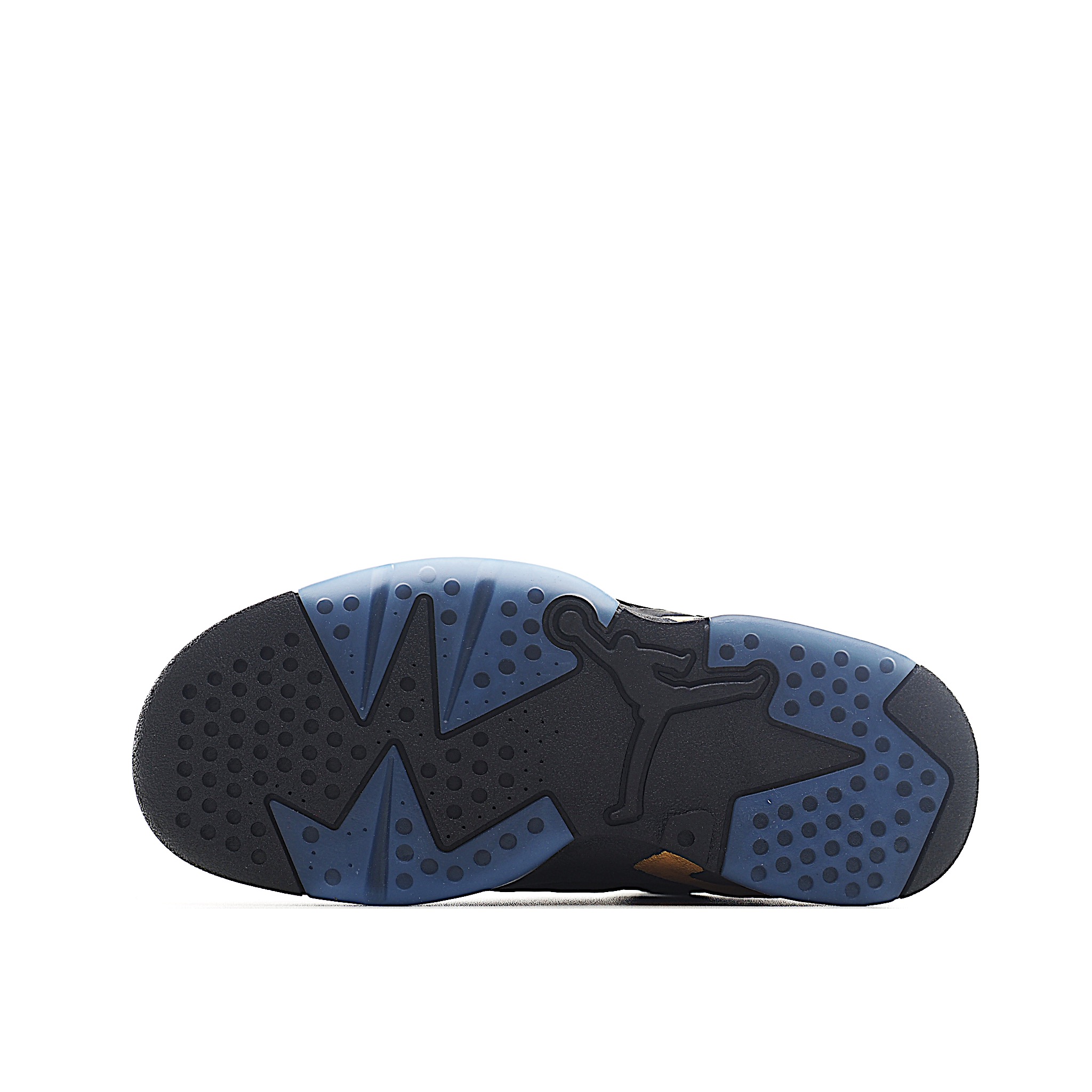 图片[6]-AJ 6代乔六高帮篮球气垫童鞋28-35 AJ 6 复刻大童运动童鞋采用优质鞋面，承袭令其享誉盛名的经典外观设计。穿孔设计，为孩子提供透气舒适的运动体验。-选品中心