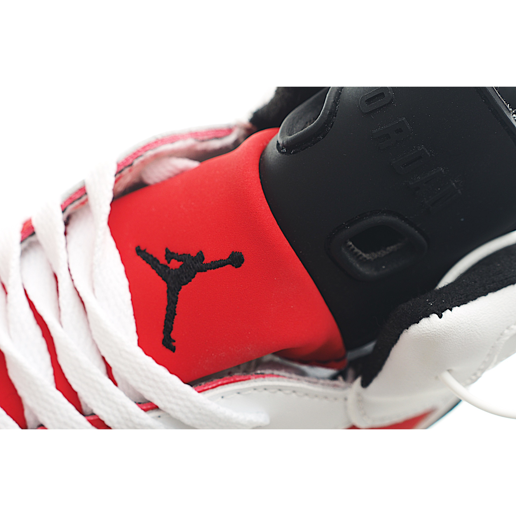 图片[8]-AJ 6代乔六高帮篮球气垫童鞋28-35 AJ 6 复刻大童运动童鞋采用优质鞋面，承袭令其享誉盛名的经典外观设计。穿孔设计，为孩子提供透气舒适的运动体验。-选品中心