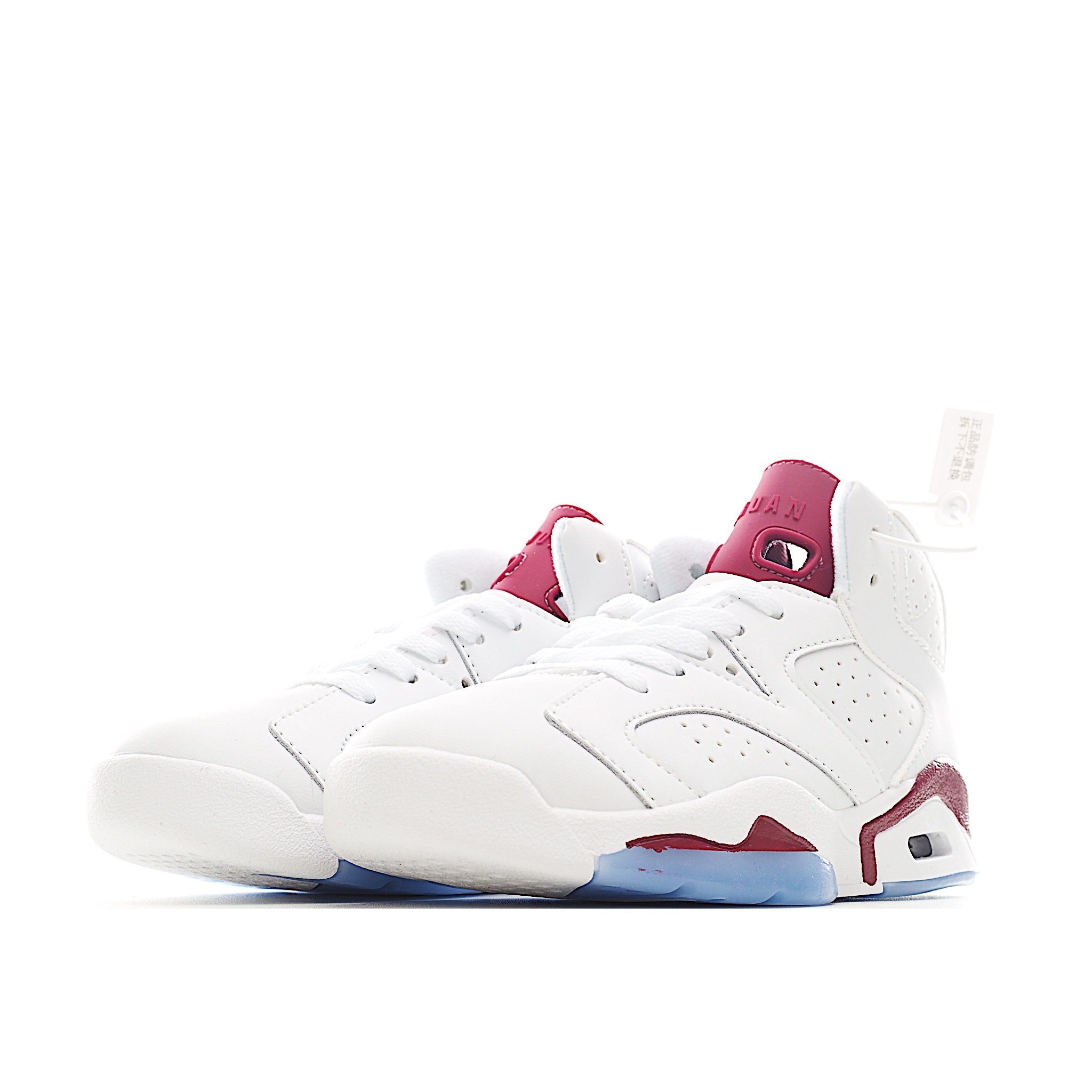 图片[2]-AJ 6代乔六高帮篮球气垫童鞋28-35 AJ 6 复刻大童运动童鞋采用优质鞋面，承袭令其享誉盛名的经典外观设计。穿孔设计，为孩子提供透气舒适的运动体验。-选品中心