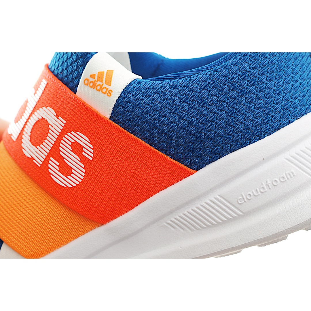 图片[9]-AD 儿童一脚蹬松紧带休闲运动鞋 一旦孩子们发现这些易于穿戴的松紧带运动鞋，他们就不会再回头了。柔软的鞋面以最小的力气滑入到位，大松紧带将脚紧贴到位。采用轻质缓震制成，可提供全天支撑，从孩子们冲出门的那一刻起，直到他们回到家并坐在沙发上，都能让孩子们自由活动。 货号：宝蓝 尺码：26-37-选品中心