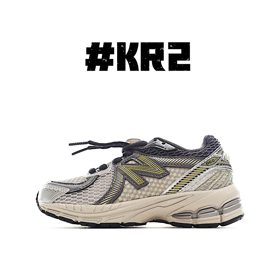 图片[3]-NB 860 系带运动儿童跑鞋 这款儿童运动鞋展现经典的复古风格，是越野风格的科技感十足，保证为你的脚步做好准备。现代技术和 AB ® 缓震提供舒适和支撑，而透气的网眼和闪亮的金属覆盖层相结合，赋予它们不容错过的未来主义优势。饰有醒目的徽标品牌标识，增添风格。 尺码：24-37.5-选品中心