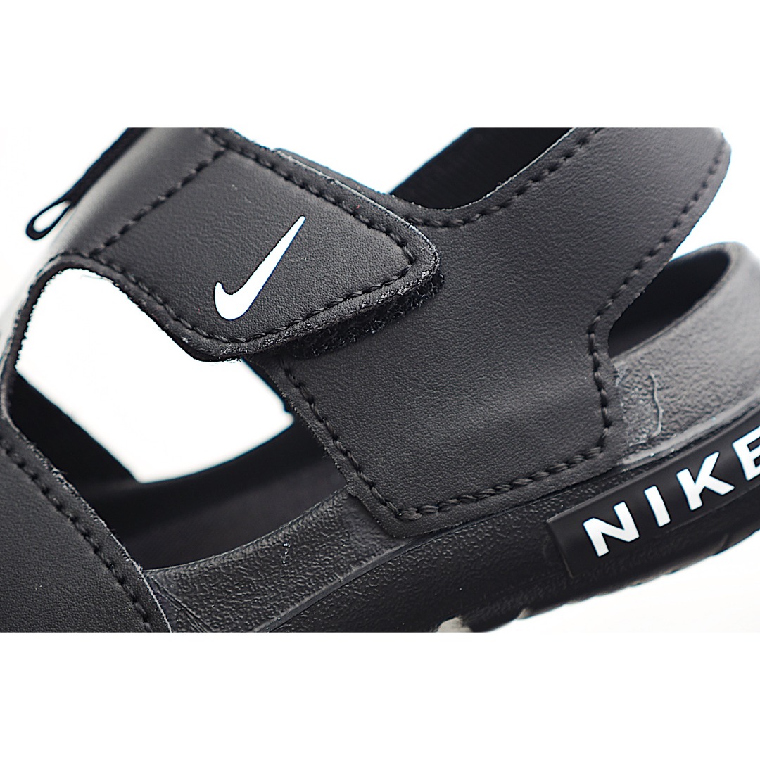 图片[9]-NK 包头飞机耳魔术贴儿童凉鞋 黑色 采用鞋头包覆设计，并搭载富有抓地力的外底，堪称户外畅玩的理想之选。配搭柔软的泡绵缓震设计，可随孩子的双足伸展弯曲。魔术贴粘扣固定带，便于穿脱；鞋面开口设计，赋予稚嫩双足透气感受。 尺码：22-35 货号：7001-选品中心