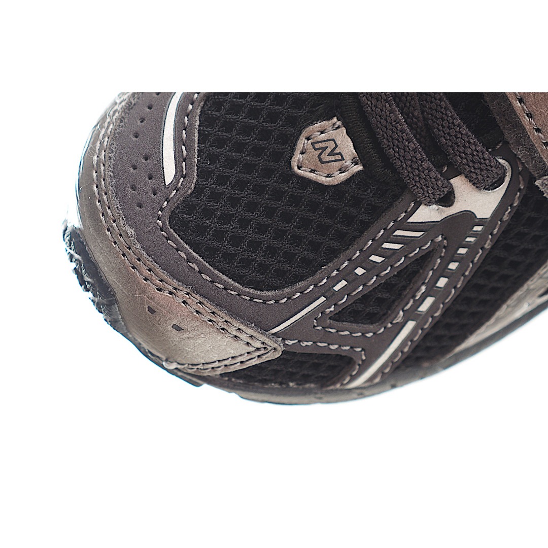 图片[9]-NB 1906 魔术贴儿童跑步鞋 立体双层织面搭配镂空支撑带复古未来感淋漓彰显，亦可搭配亲子款全家玩转复古千禧风。中底采用AB科技与Ny避震系统，缓震回弹性能更出色。升级孩童穿着体验，运动更加舒适自如。 货号：EX 尺码：24-37-选品中心