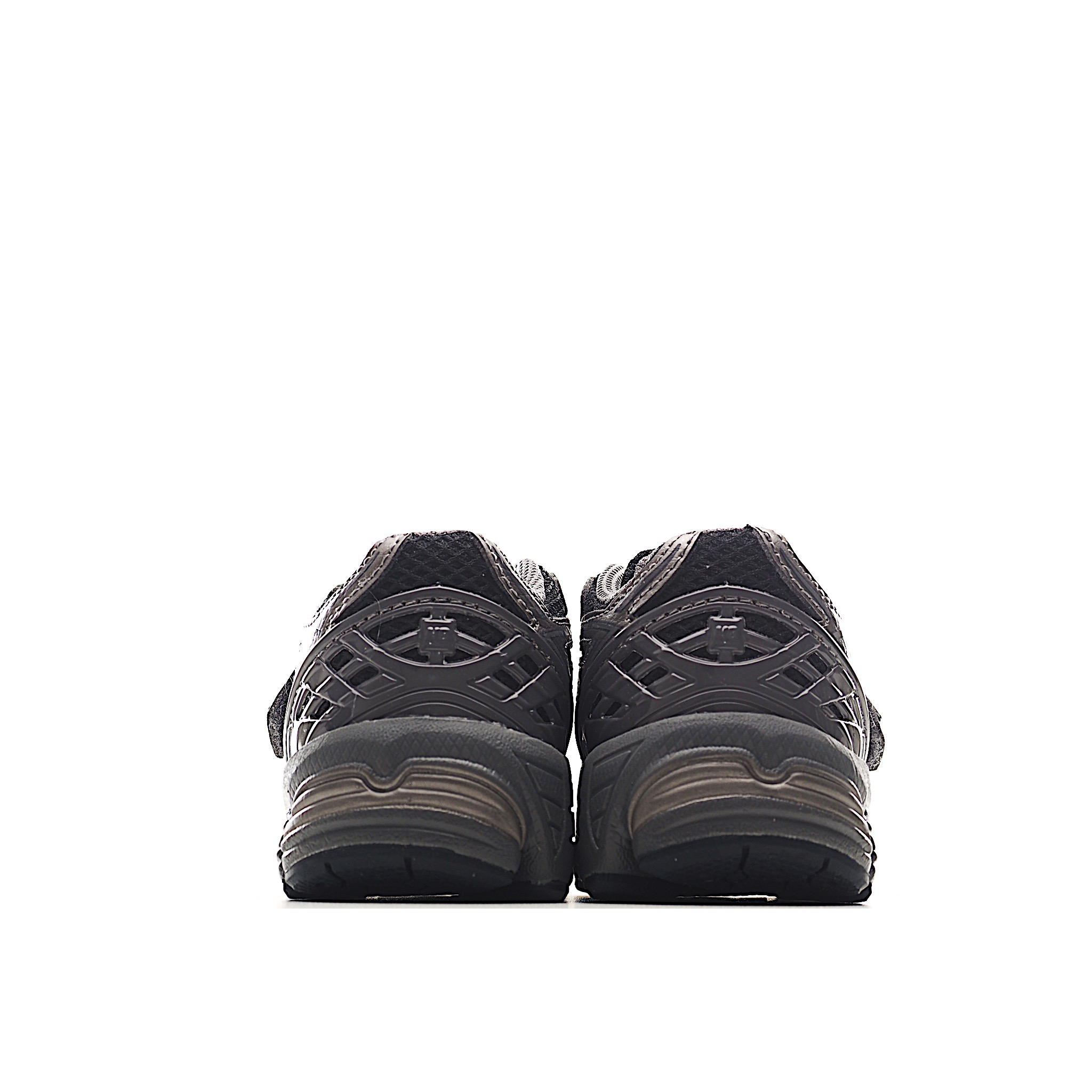 图片[4]-NB 1906 魔术贴儿童跑步鞋 立体双层织面搭配镂空支撑带复古未来感淋漓彰显，亦可搭配亲子款全家玩转复古千禧风。中底采用AB科技与Ny避震系统，缓震回弹性能更出色。升级孩童穿着体验，运动更加舒适自如。 货号：EX 尺码：24-37-选品中心