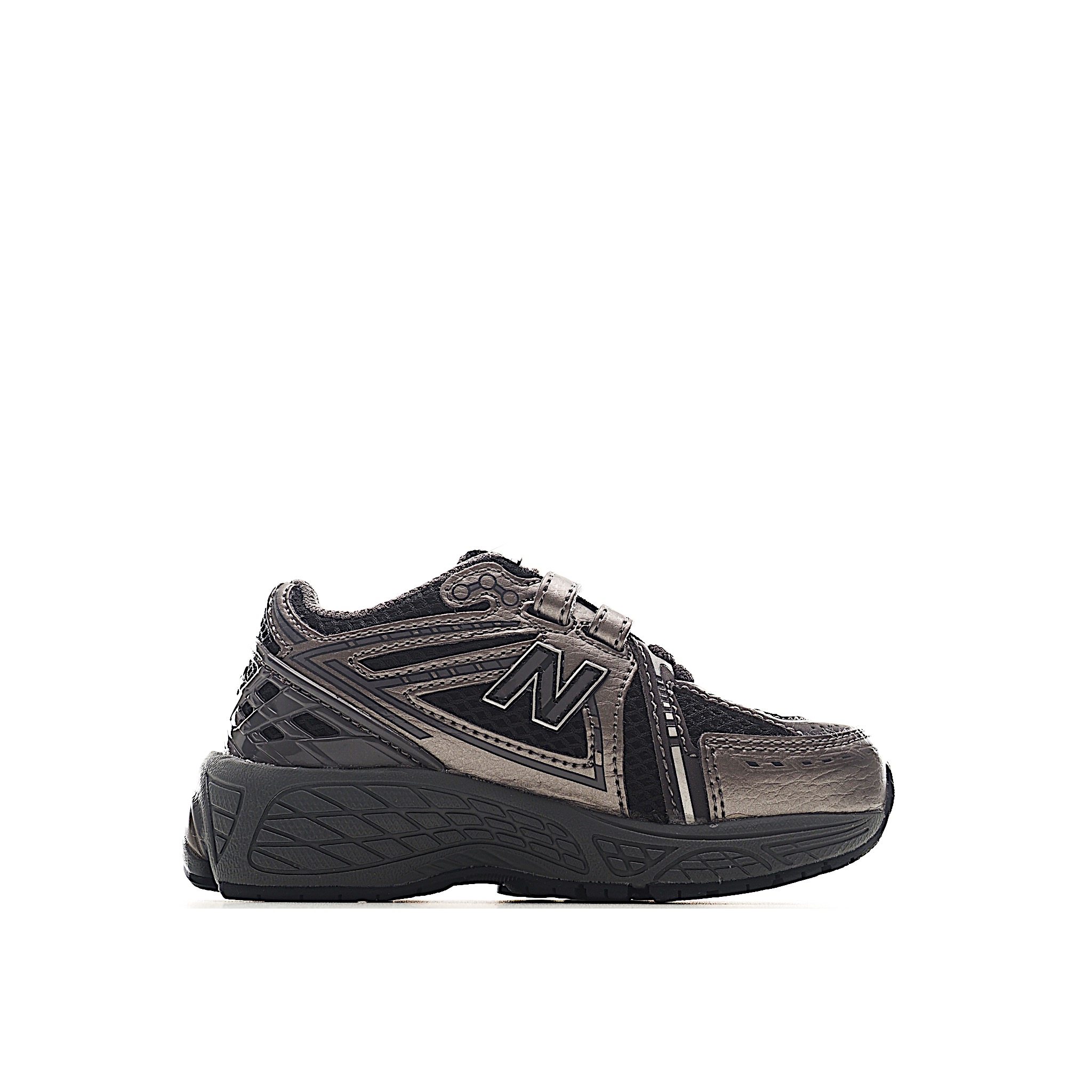 图片[2]-NB 1906 魔术贴儿童跑步鞋 立体双层织面搭配镂空支撑带复古未来感淋漓彰显，亦可搭配亲子款全家玩转复古千禧风。中底采用AB科技与Ny避震系统，缓震回弹性能更出色。升级孩童穿着体验，运动更加舒适自如。 货号：EX 尺码：24-37-选品中心