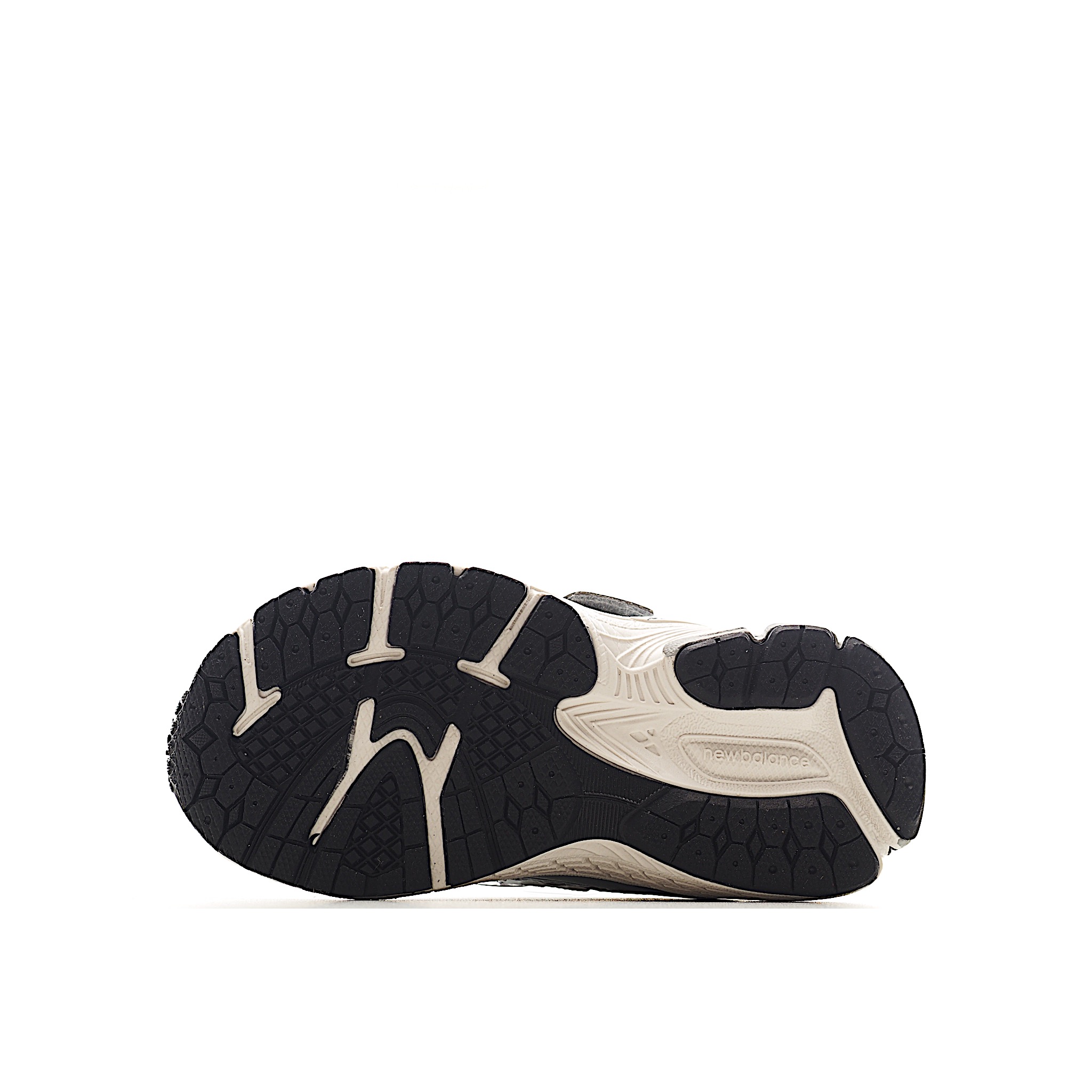 图片[6]-NB 1906 魔术贴儿童跑步鞋24-37 立体双层织面搭配镂空支撑带复古未来感淋漓彰显，亦可搭配亲子款全家玩转复古千禧风。中底采用AB科技与Ny避震系统，缓震回弹性能更出色。-选品中心