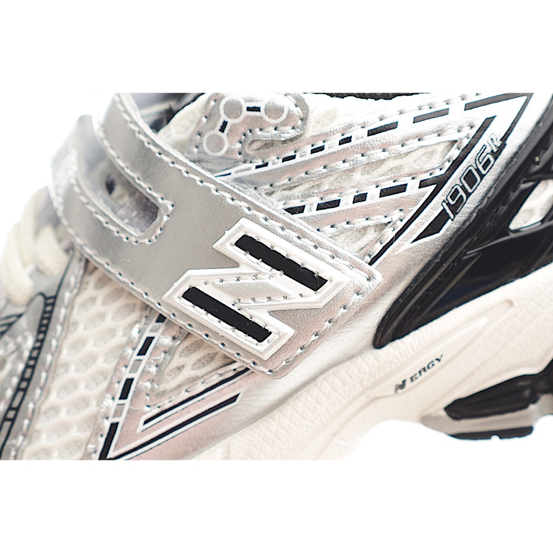 图片[8]-NB 1906 魔术贴儿童跑步鞋24-37 立体双层织面搭配镂空支撑带复古未来感淋漓彰显，亦可搭配亲子款全家玩转复古千禧风。中底采用AB科技与Ny避震系统，缓震回弹性能更出色。-选品中心